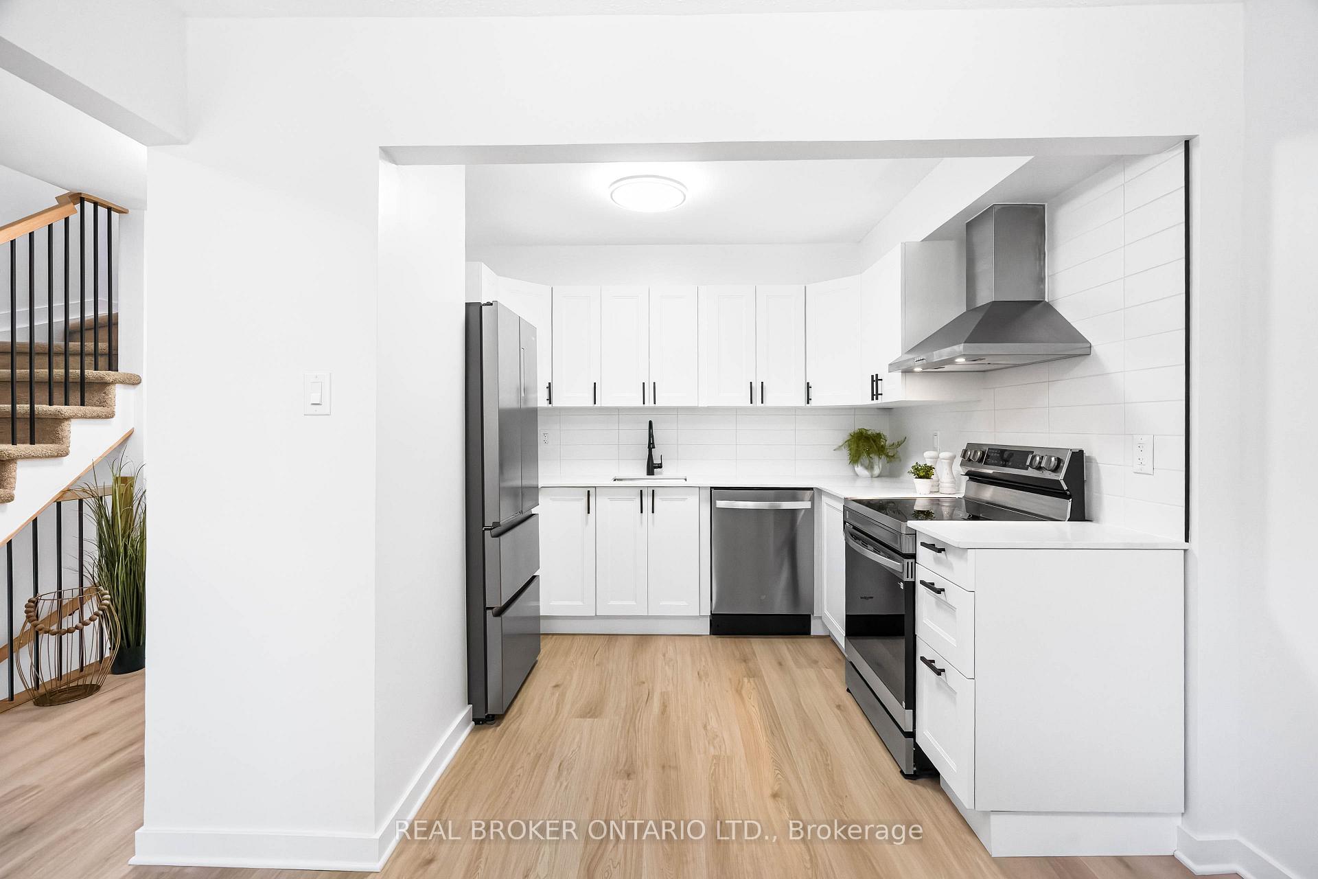 Photo 7 of Unit 124, 1449 Ridgebrook Drive, Ottawa, Pineview — HOMEH