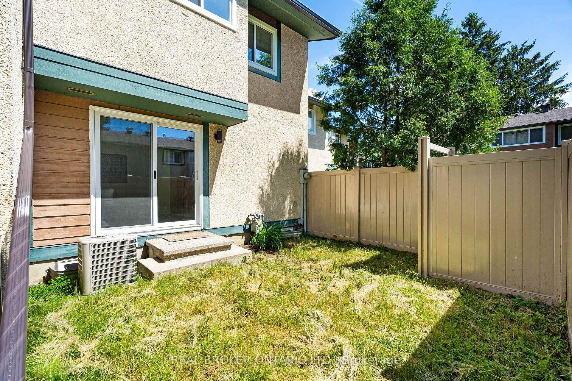 Photo 33 of Unit 124, 1449 Ridgebrook Drive, Ottawa, Pineview — HOMEH