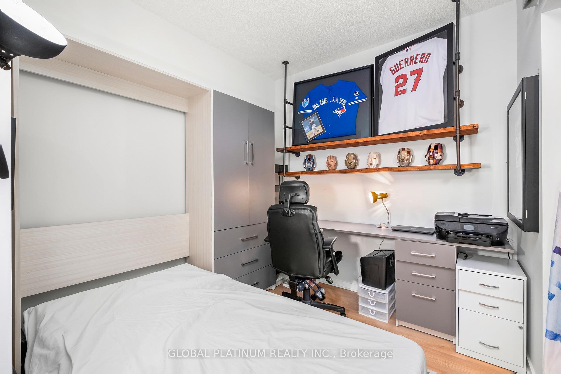 Photo 4 of Unit 2014, 105 The Queensway Way, Toronto, High Park-Swansea — HOMEH