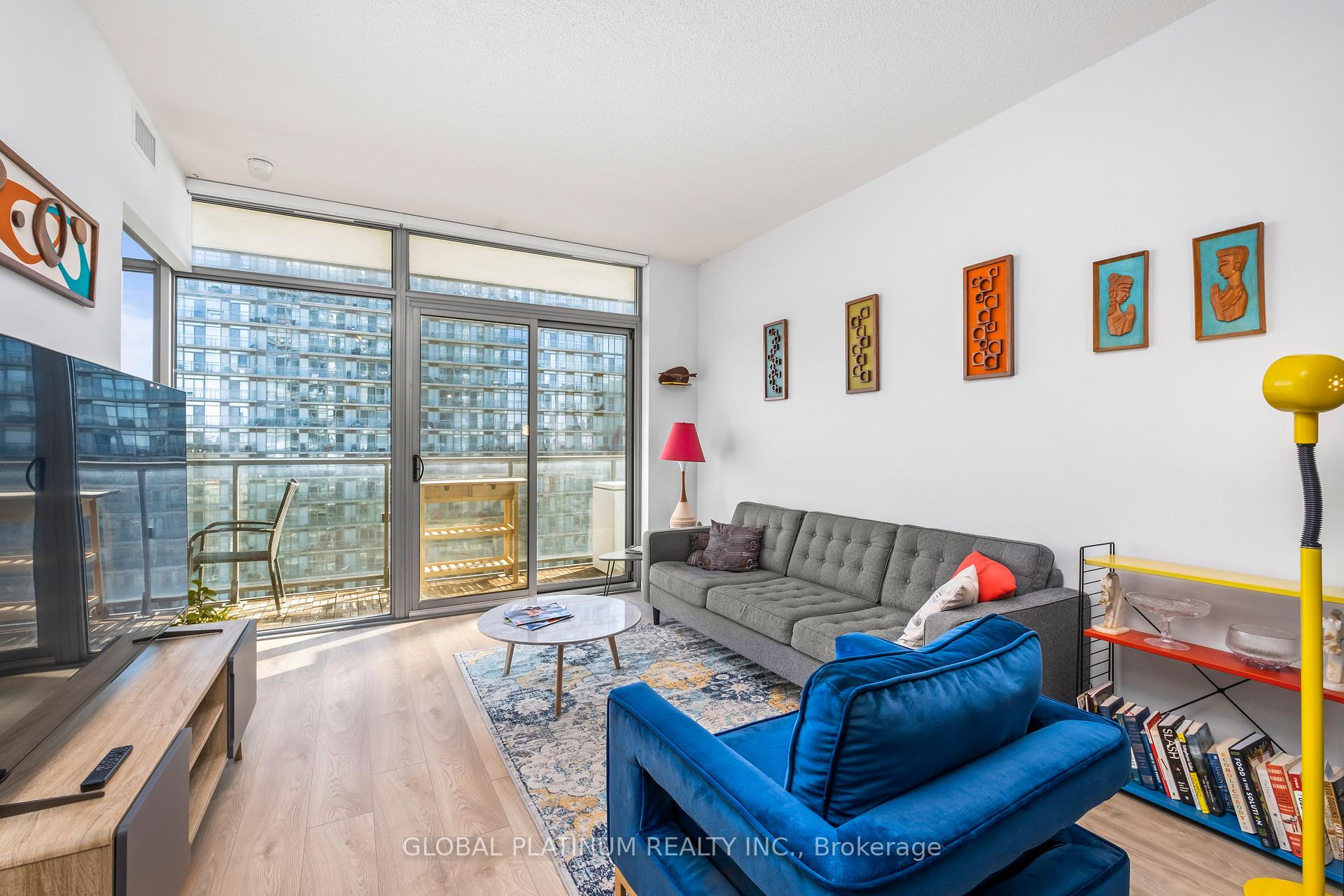 Photo 15 of Unit 2014, 105 The Queensway Way, Toronto, High Park-Swansea — HOMEH