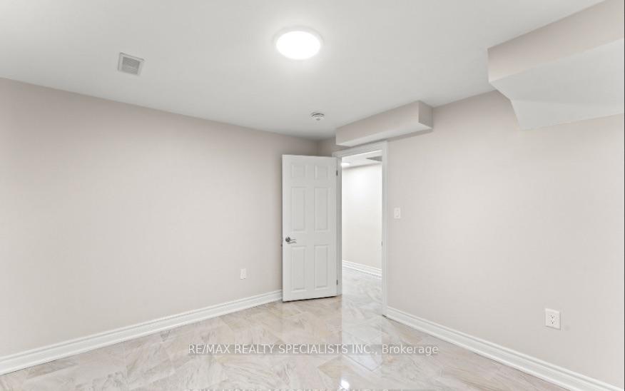 Photo 3 of Unit BSMNT, 88 Showboat Crescent, Brampton, Madoc — HOMEH