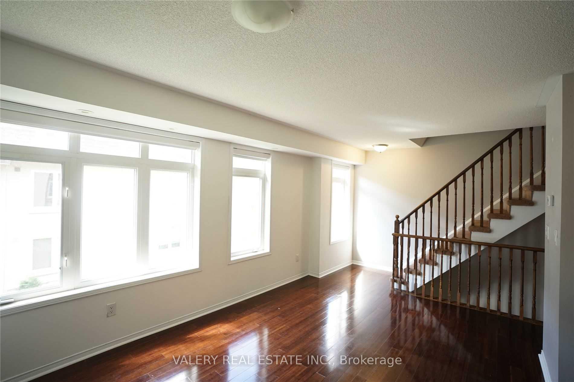 Photo 5 of Unit 62, 50 Turntable Crescent, Toronto, Dovercourt-Wallace Emerson-Junction — HOMEH