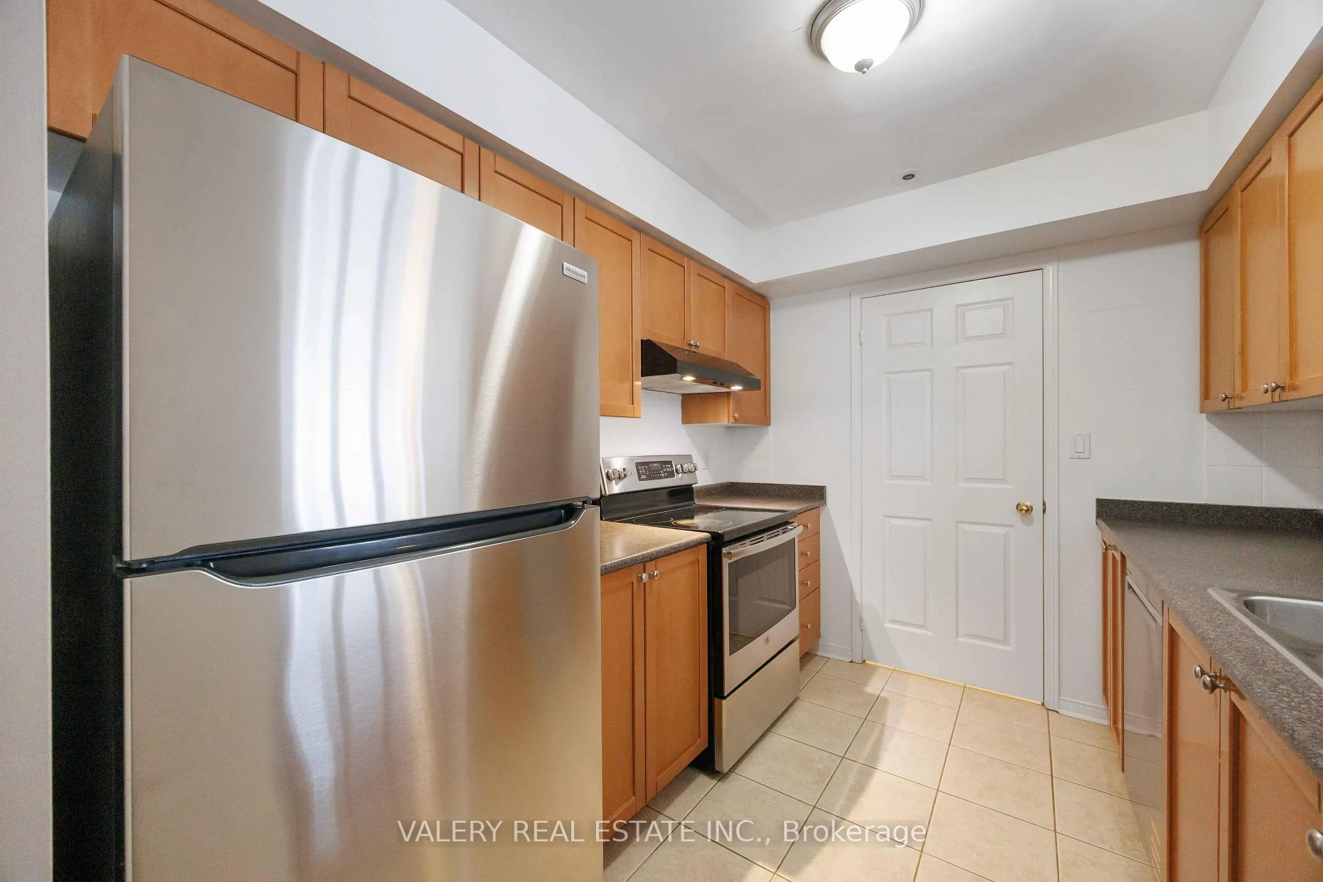 Photo 26 of Unit 62, 50 Turntable Crescent, Toronto, Dovercourt-Wallace Emerson-Junction — HOMEH