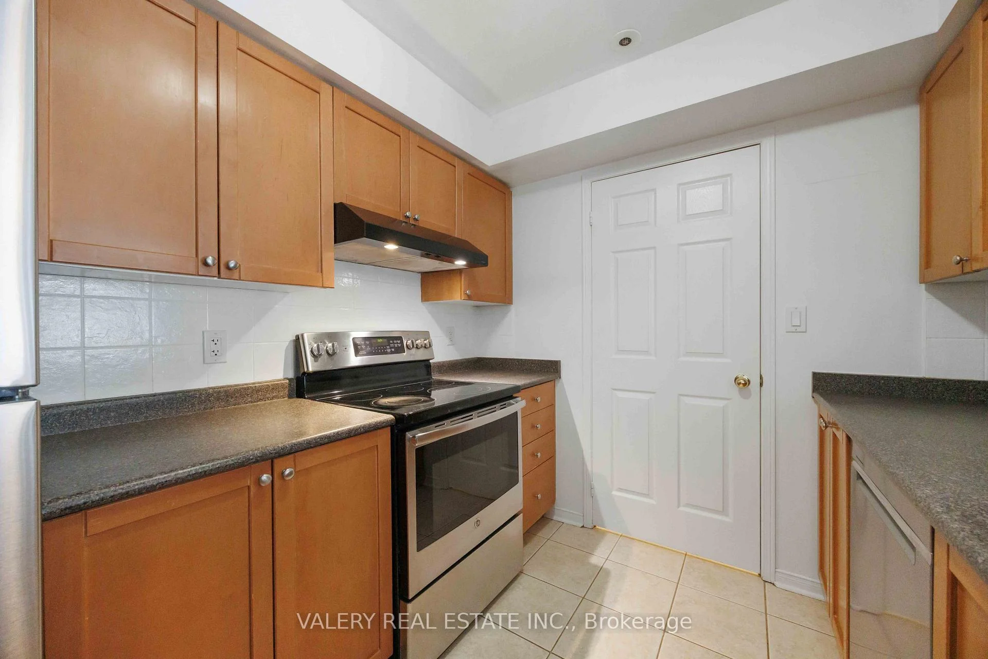Photo 28 of Unit 62, 50 Turntable Crescent, Toronto, Dovercourt-Wallace Emerson-Junction — HOMEH