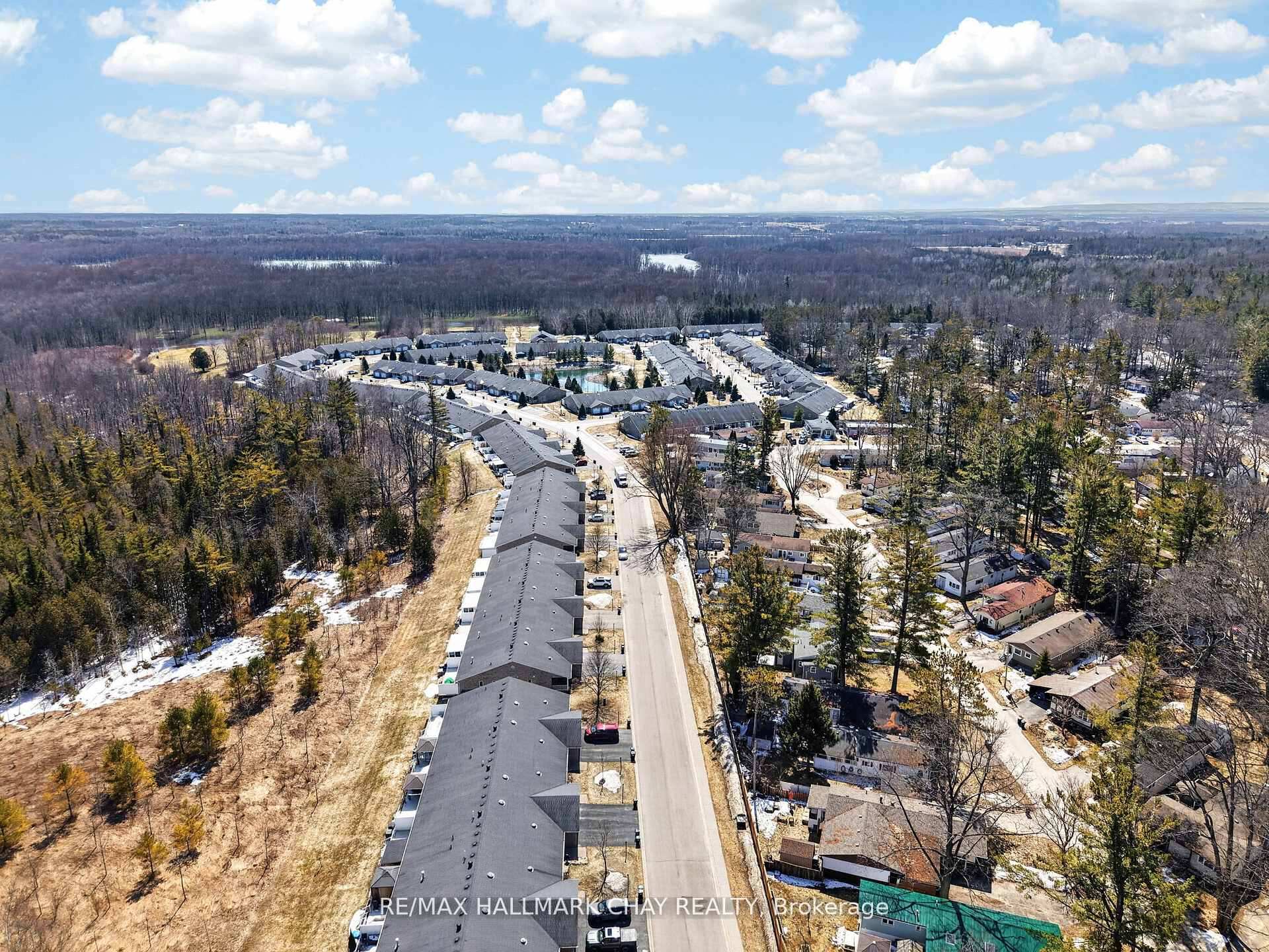 Photo 31 of 19 Greenway Drive, Wasaga Beach — HOMEH