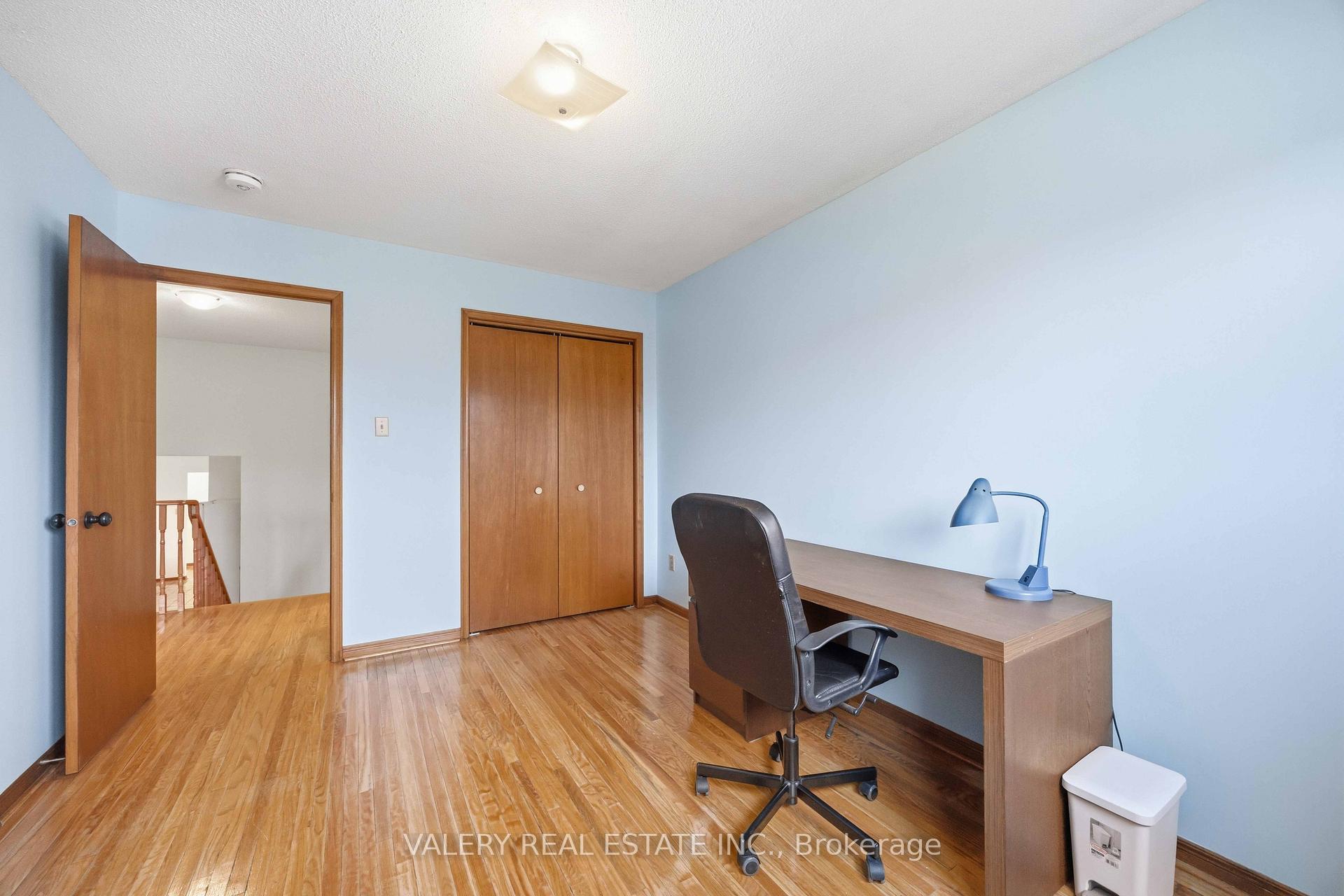 Photo 22 of Unit A - Upper, 49 Sentinel Road, North York, York University Heights — HOMEH