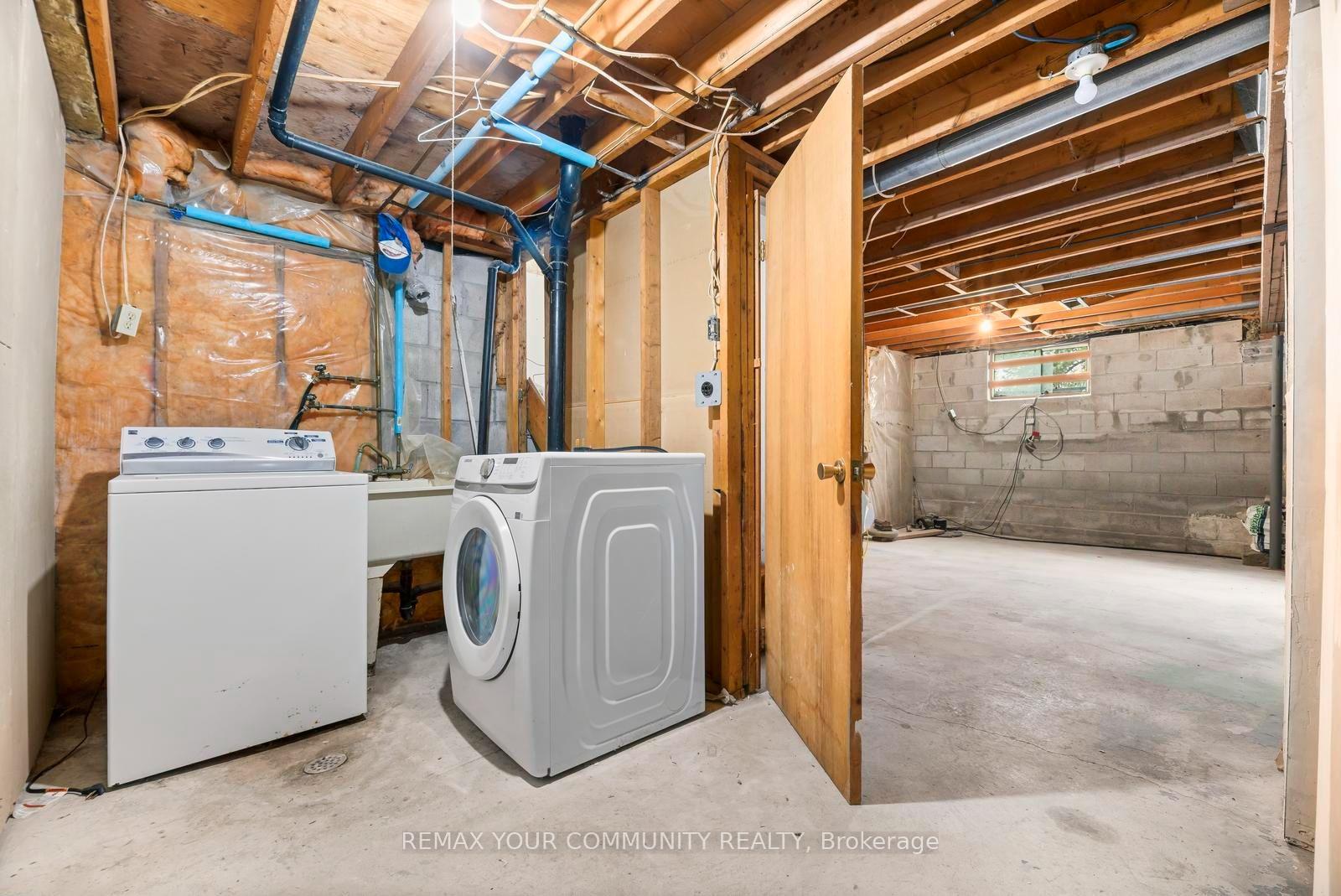 Photo 20 of 566 Highland Crescent, Brock, Beaverton — HOMEH