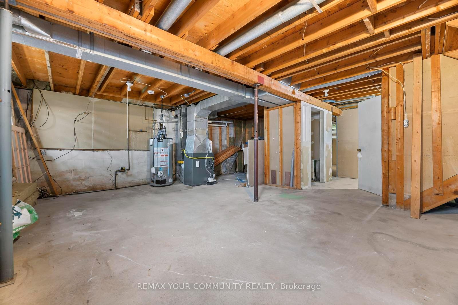 Photo 25 of 566 Highland Crescent, Brock, Beaverton — HOMEH