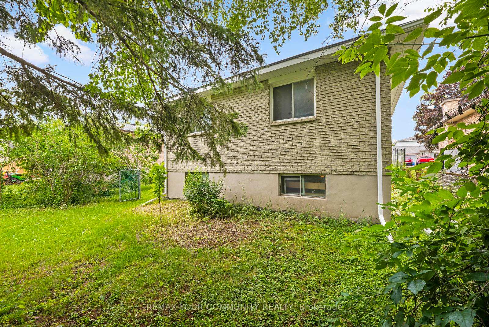 Photo 27 of 566 Highland Crescent, Brock, Beaverton — HOMEH