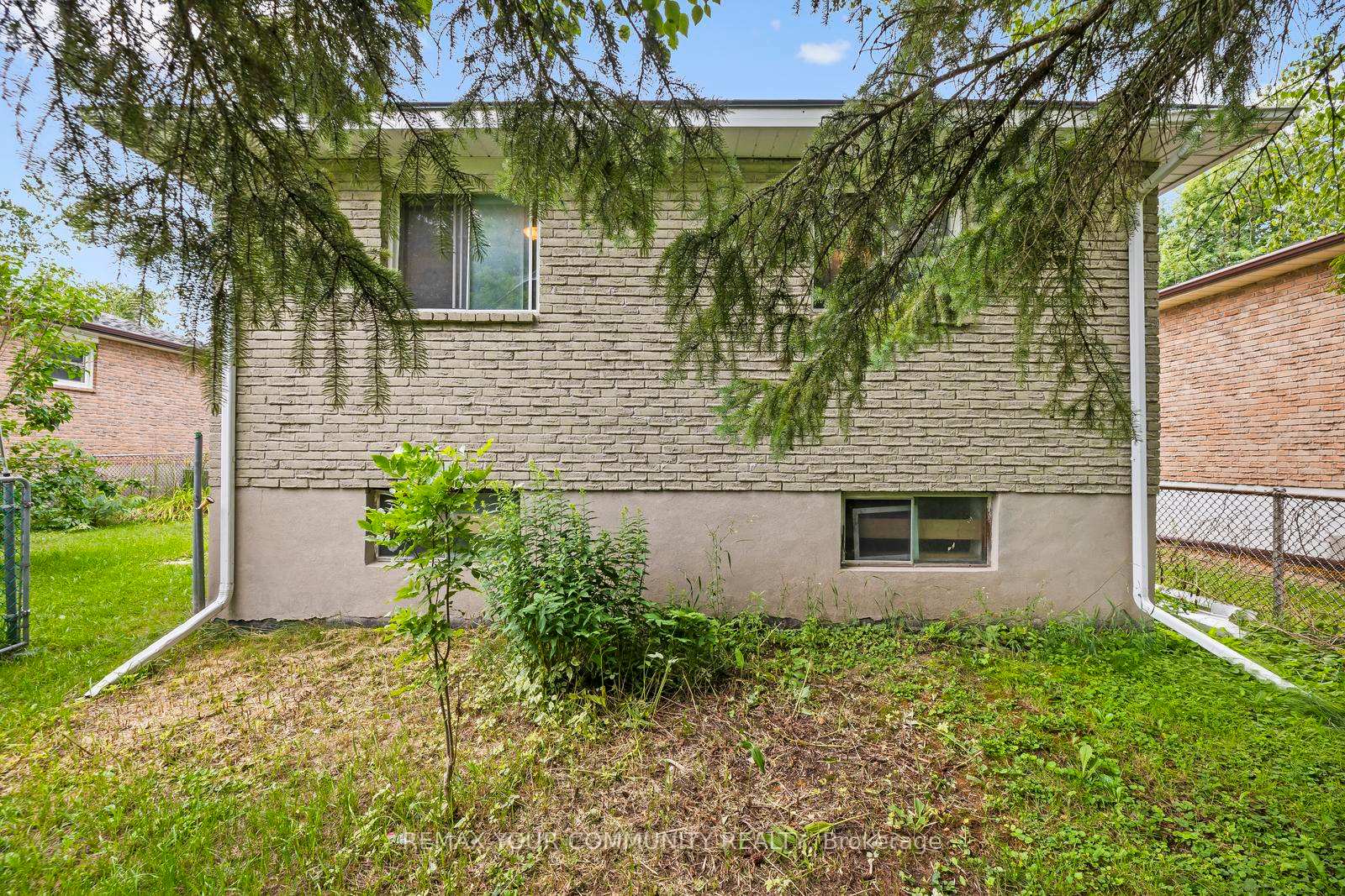 Photo 32 of 566 Highland Crescent, Brock, Beaverton — HOMEH