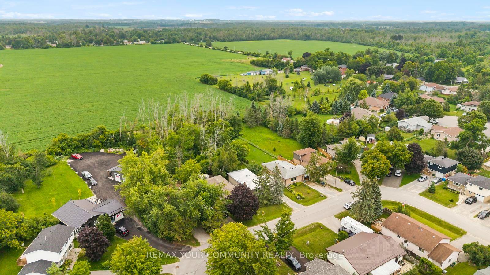 Photo 35 of 566 Highland Crescent, Brock, Beaverton — HOMEH