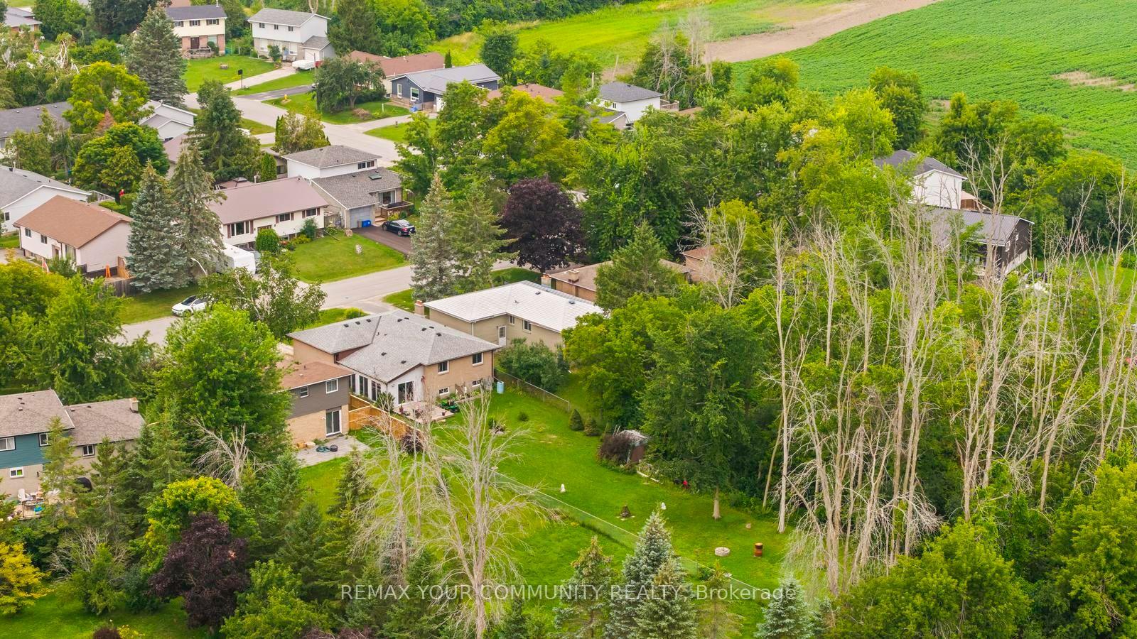 Photo 37 of 566 Highland Crescent, Brock, Beaverton — HOMEH