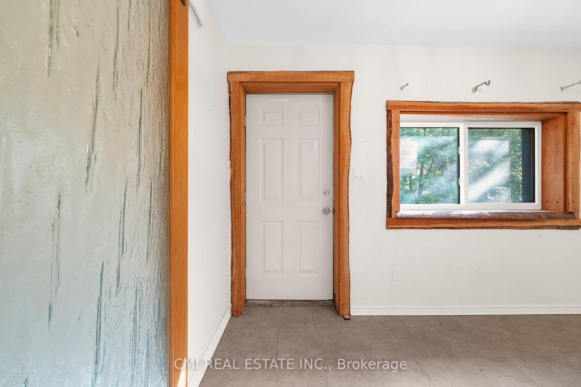 Photo 27 of 43 Perry Street, Barrie, Queen's Park — HOMEH