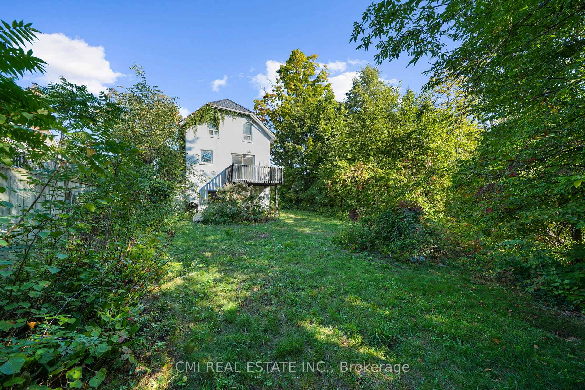 Photo 39 of 43 Perry Street, Barrie, Queen's Park — HOMEH