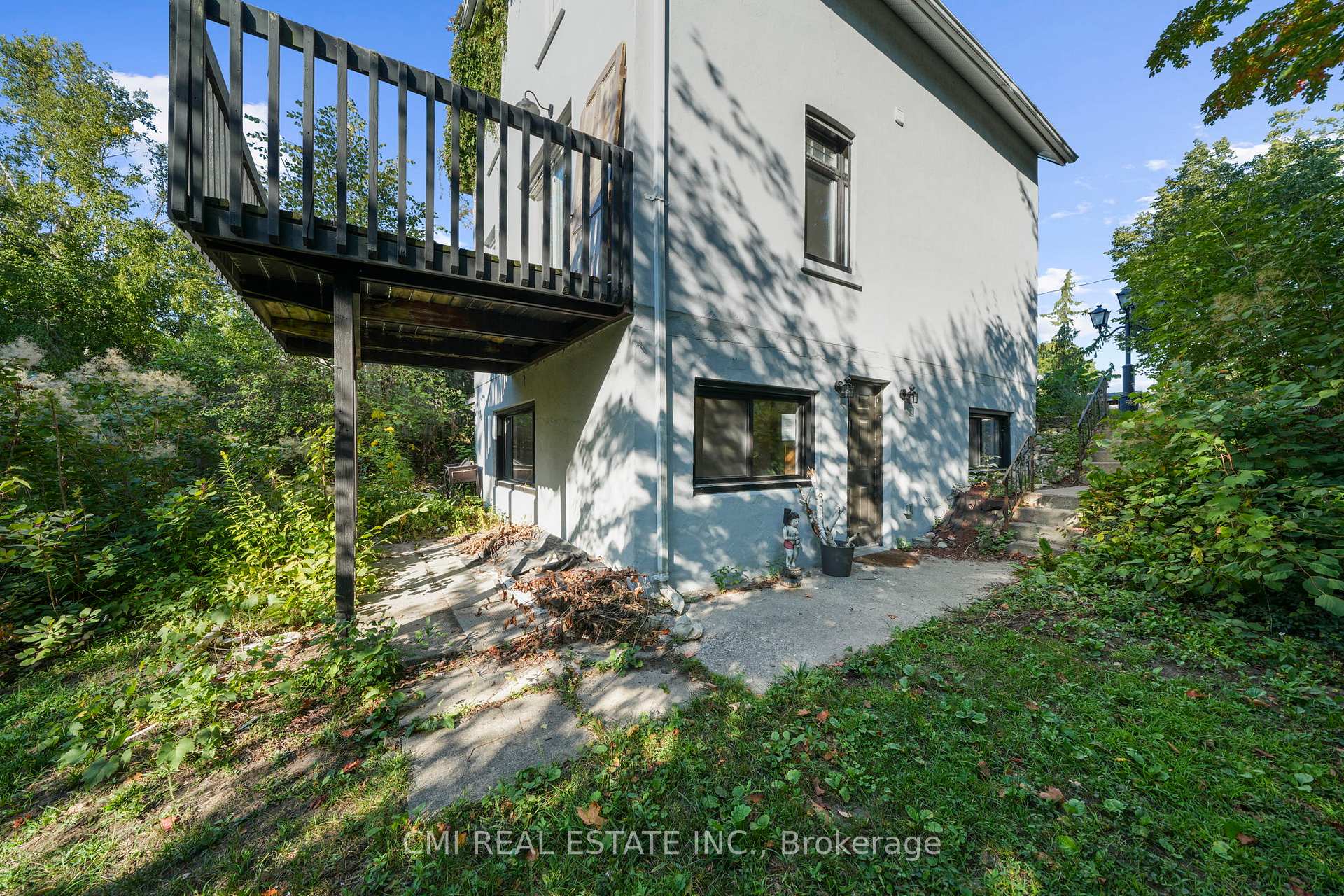 Photo 40 of 43 Perry Street, Barrie, Queen's Park — HOMEH
