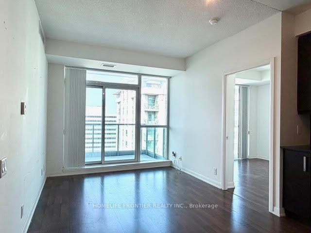 Photo 3 of Unit PH201, 17 Anndale Drive, North York, Willowdale East — HOMEH