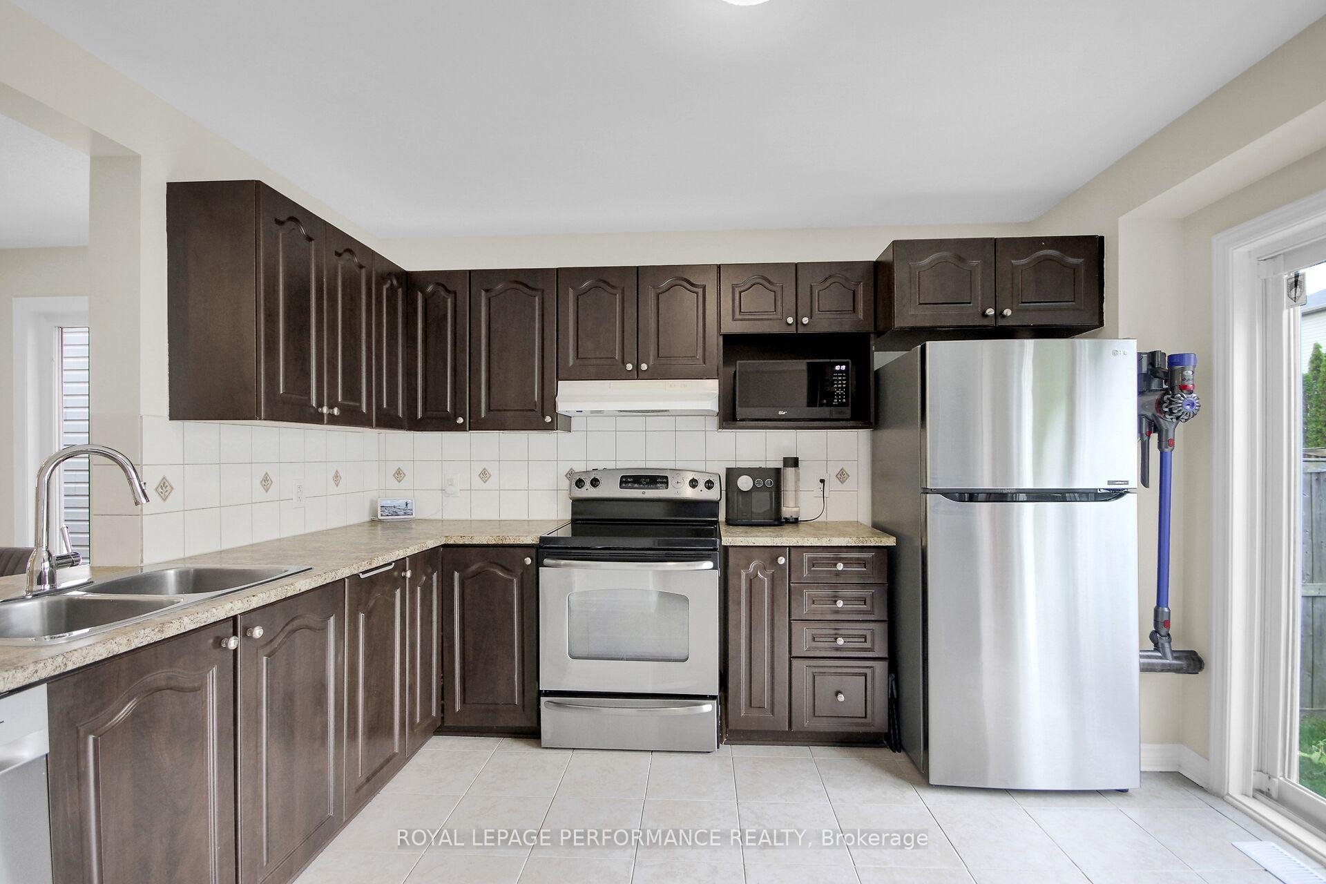Photo 16 of 1331 Klondike Road, Ottawa, Kanata - Morgan's Grant/South March — HOMEH