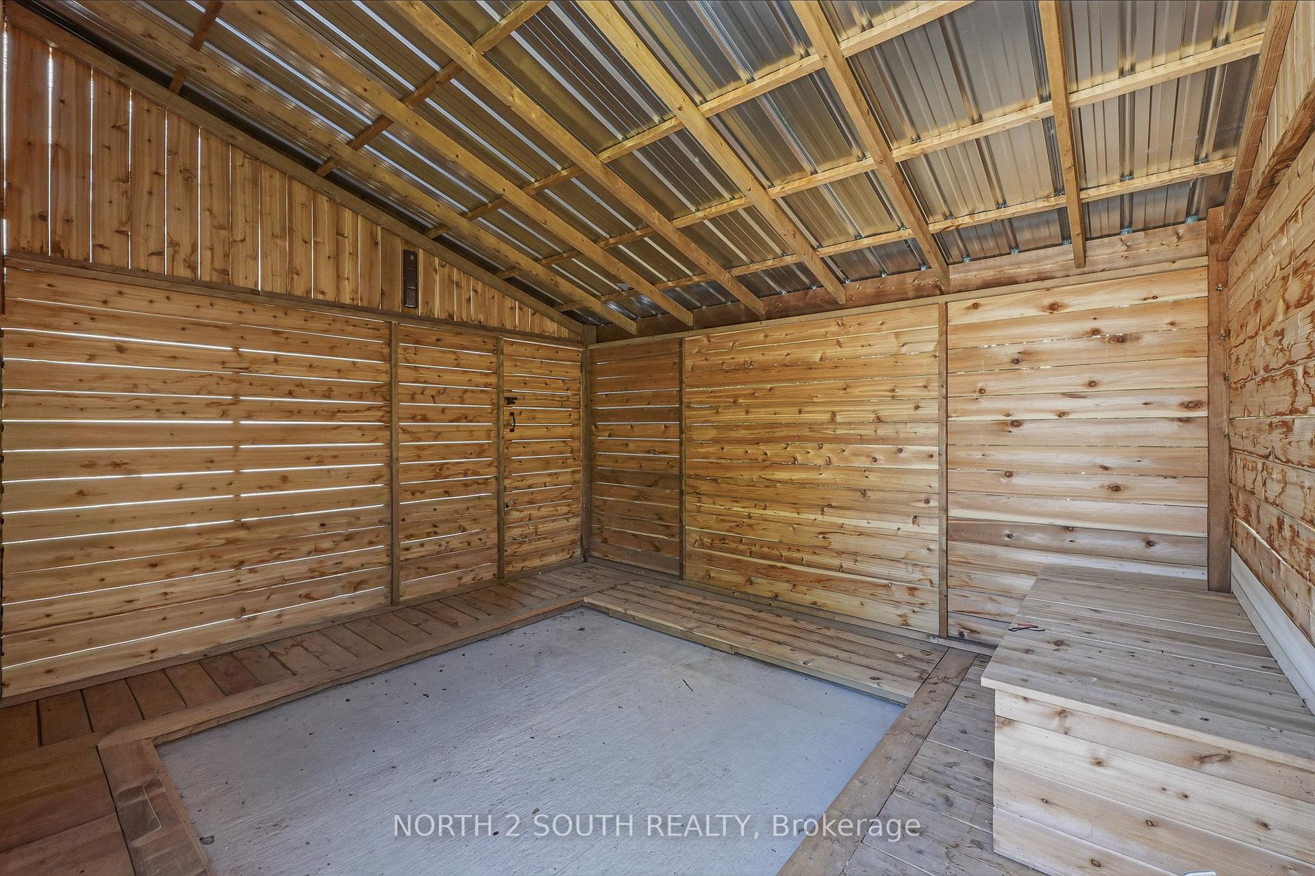 Photo 25 of 63 Chester Road, Hamilton, Stoney Creek — HOMEH