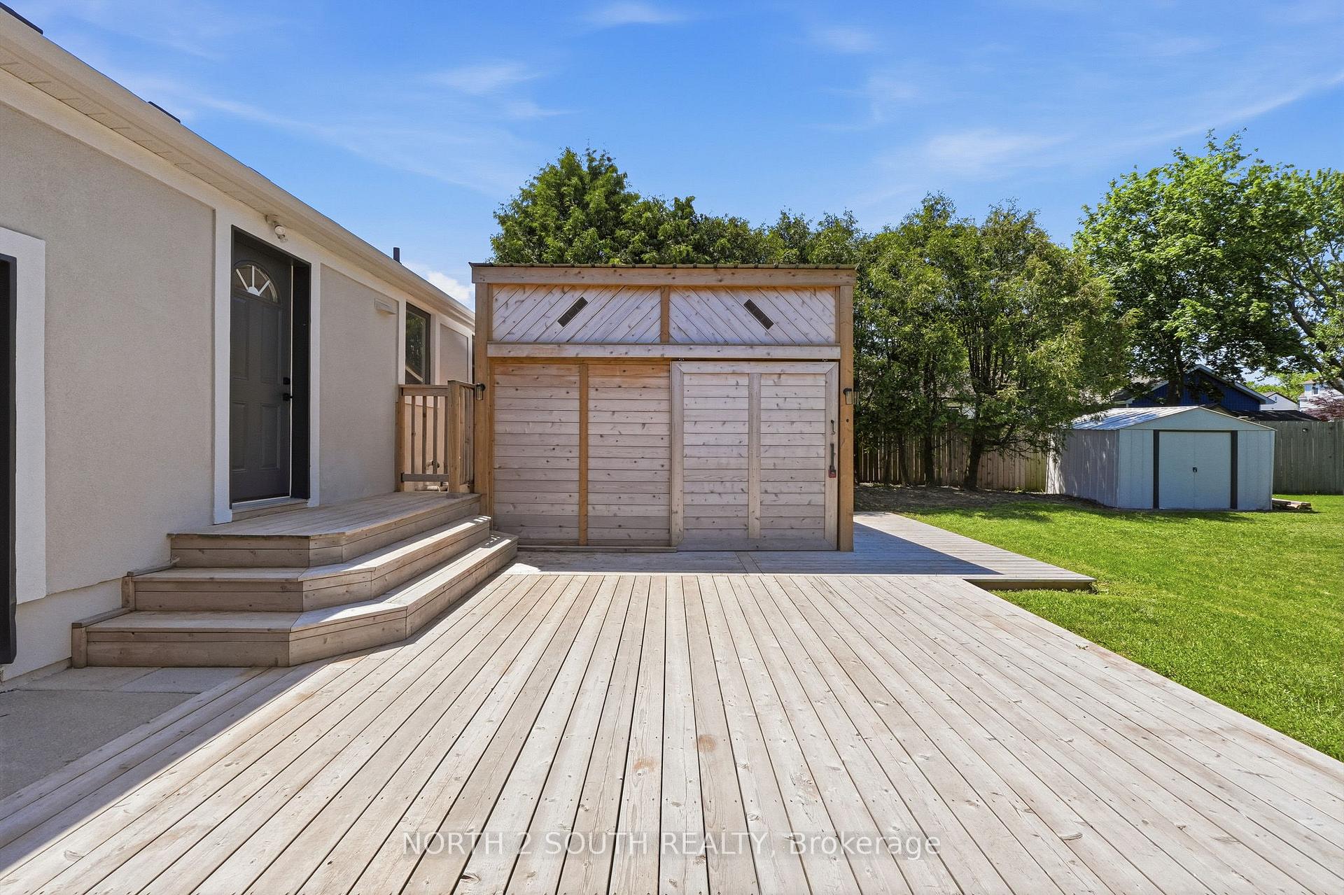 Photo 27 of 63 Chester Road, Hamilton, Stoney Creek — HOMEH
