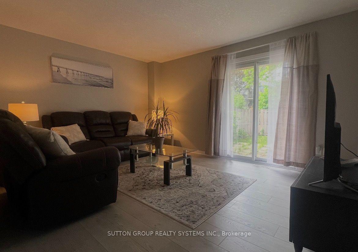 Photo 14 of Unit 19, 211 Veronica Drive, Kitchener, Centreville Chicopee — HOMEH