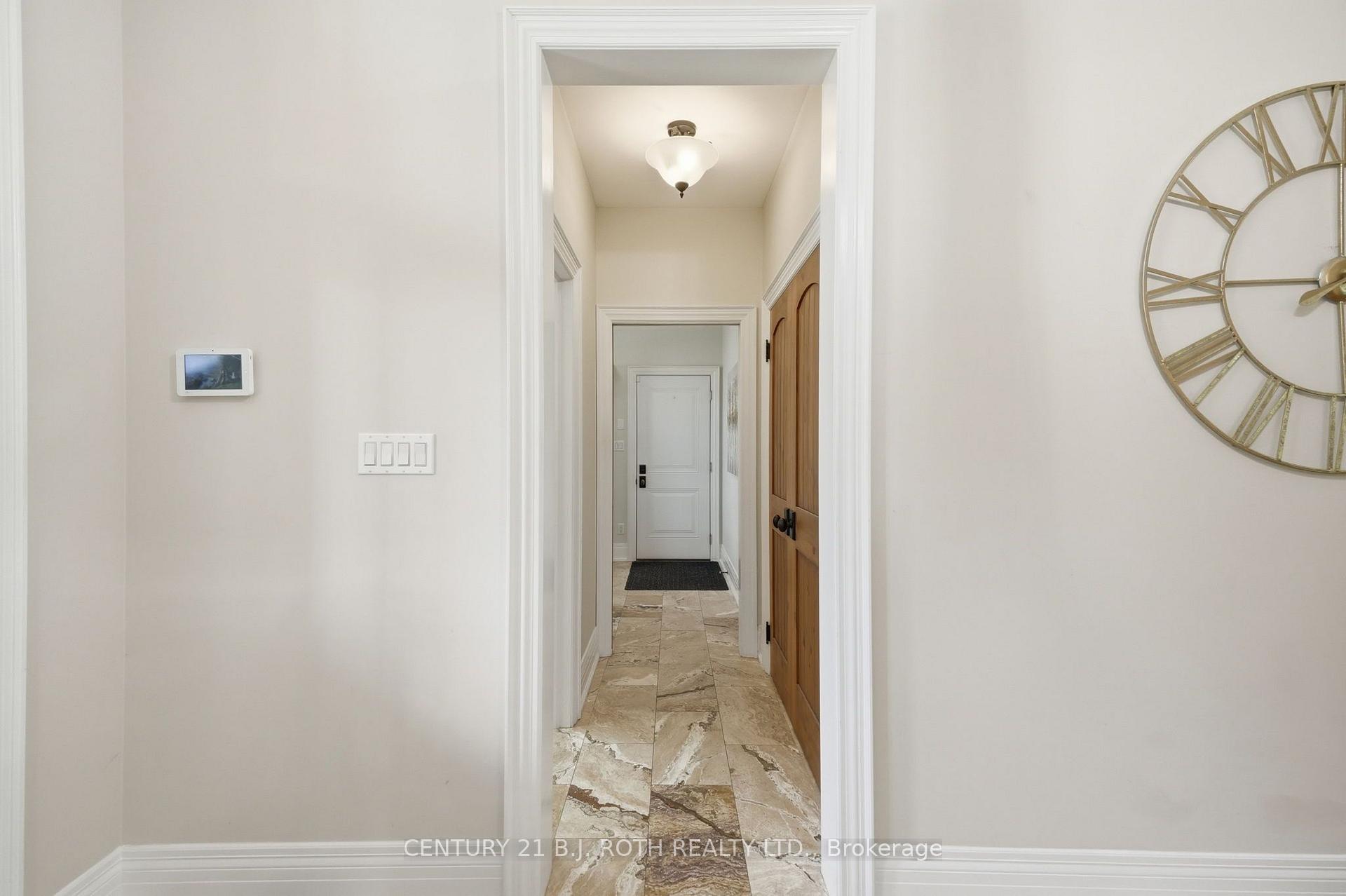 Photo 5 of 2055 Forest Valley Drive, Innisfil, Rural Innisfil — HOMEH