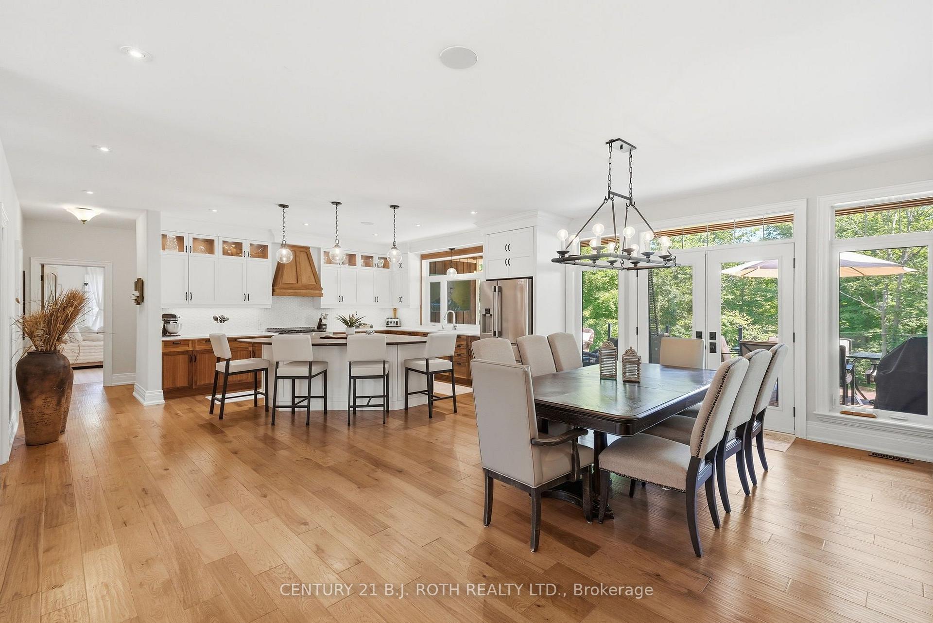 Photo 8 of 2055 Forest Valley Drive, Innisfil, Rural Innisfil — HOMEH