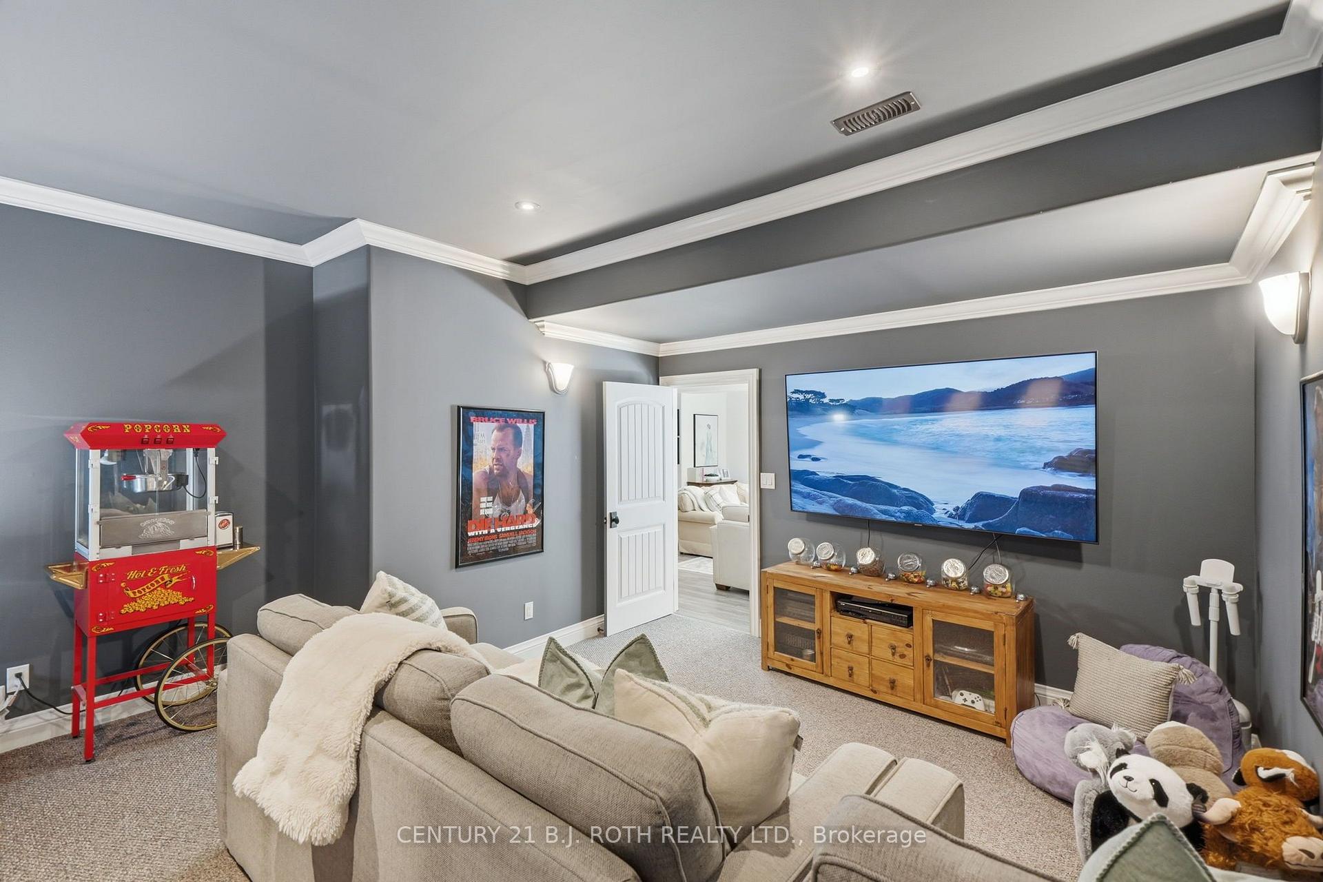 Photo 30 of 2055 Forest Valley Drive, Innisfil, Rural Innisfil — HOMEH