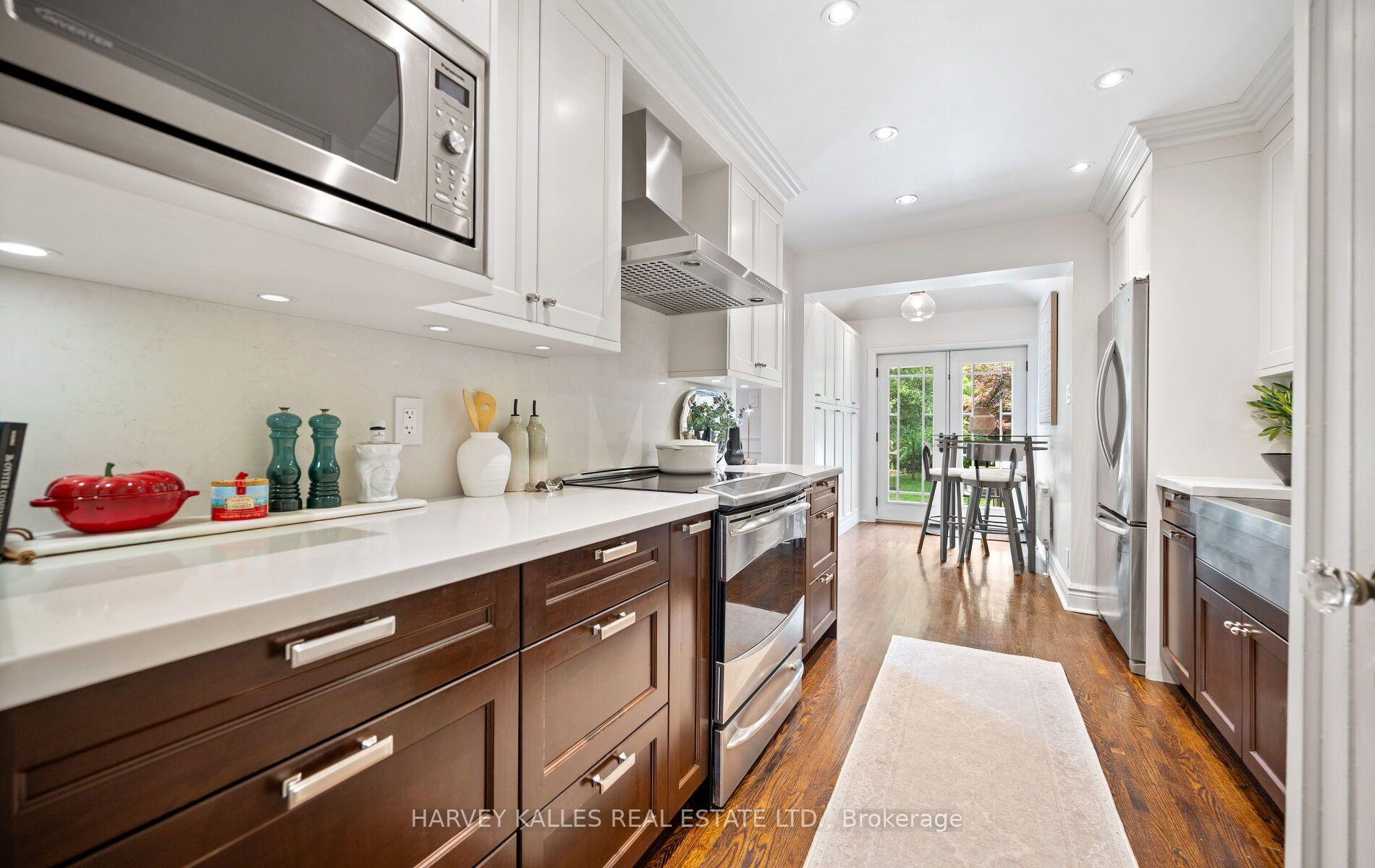 Photo 15 of 494 Roselawn Avenue, Toronto, Lawrence Park South — HOMEH