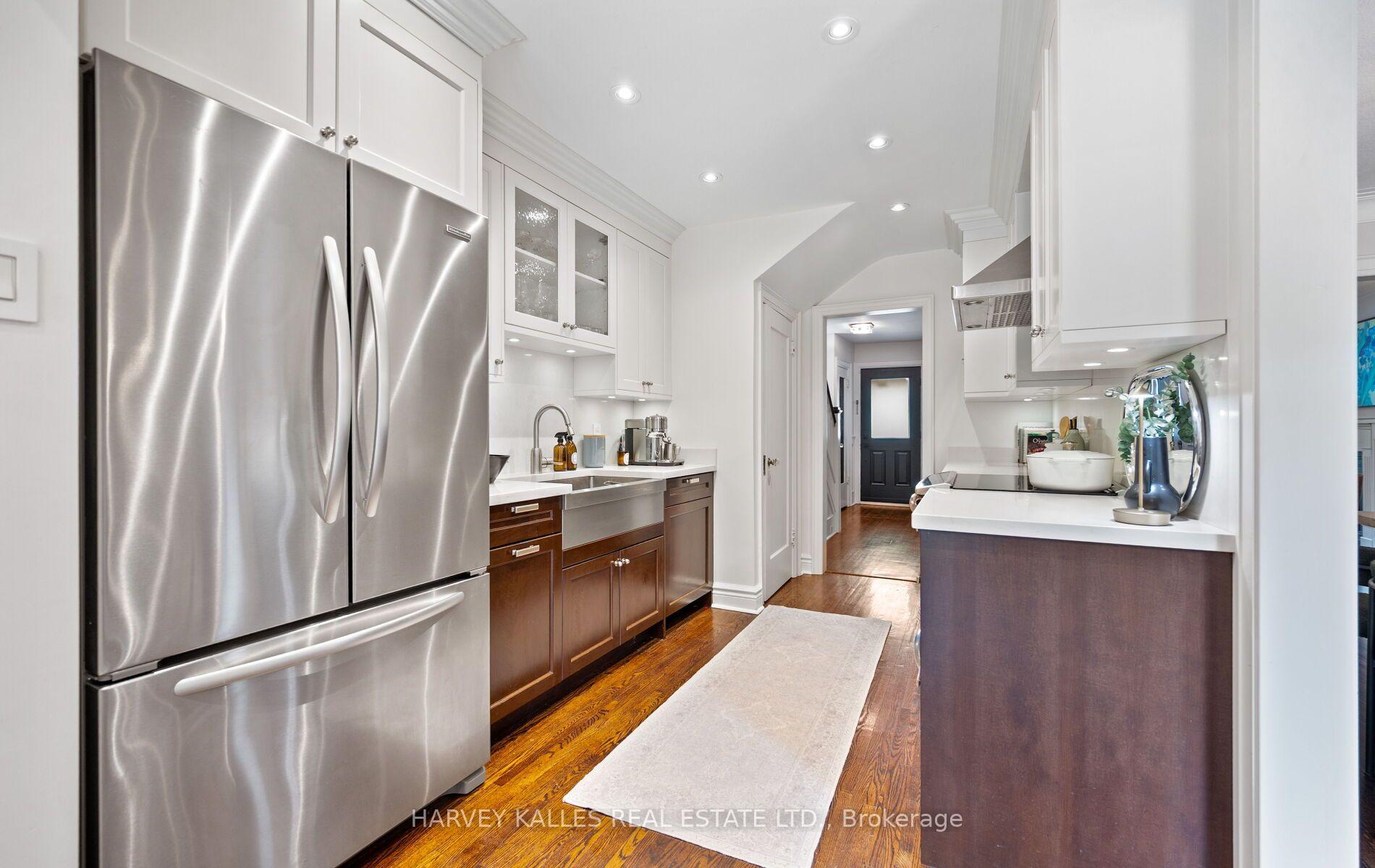 Photo 16 of 494 Roselawn Avenue, Toronto, Lawrence Park South — HOMEH