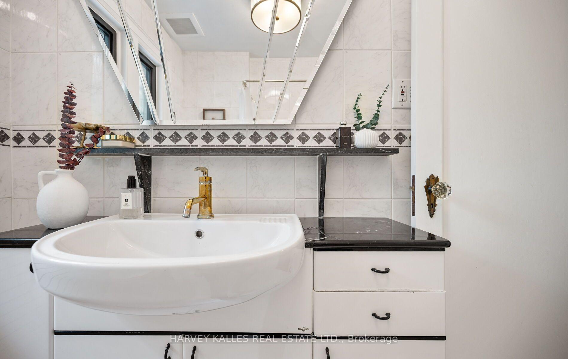 Photo 31 of 494 Roselawn Avenue, Toronto, Lawrence Park South — HOMEH