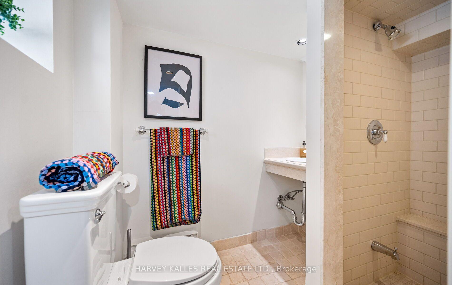 Photo 38 of 494 Roselawn Avenue, Toronto, Lawrence Park South — HOMEH