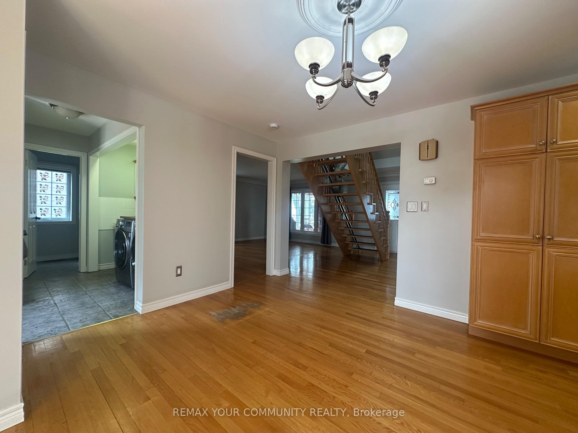 Photo 18 of 203 Lake Drive E, Georgina, Historic Lakeshore Communities — HOMEH