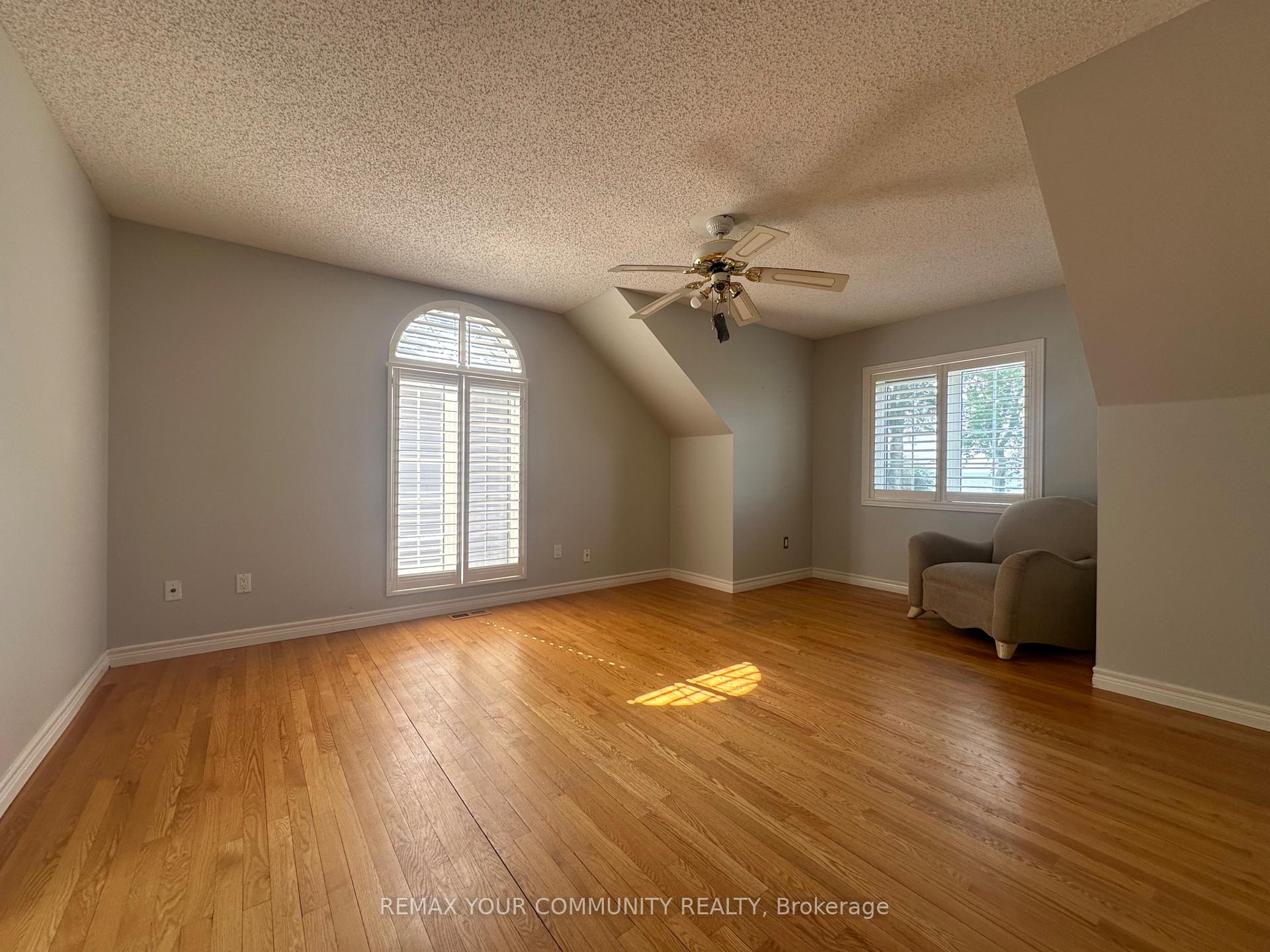 Photo 41 of 203 Lake Drive E, Georgina, Historic Lakeshore Communities — HOMEH