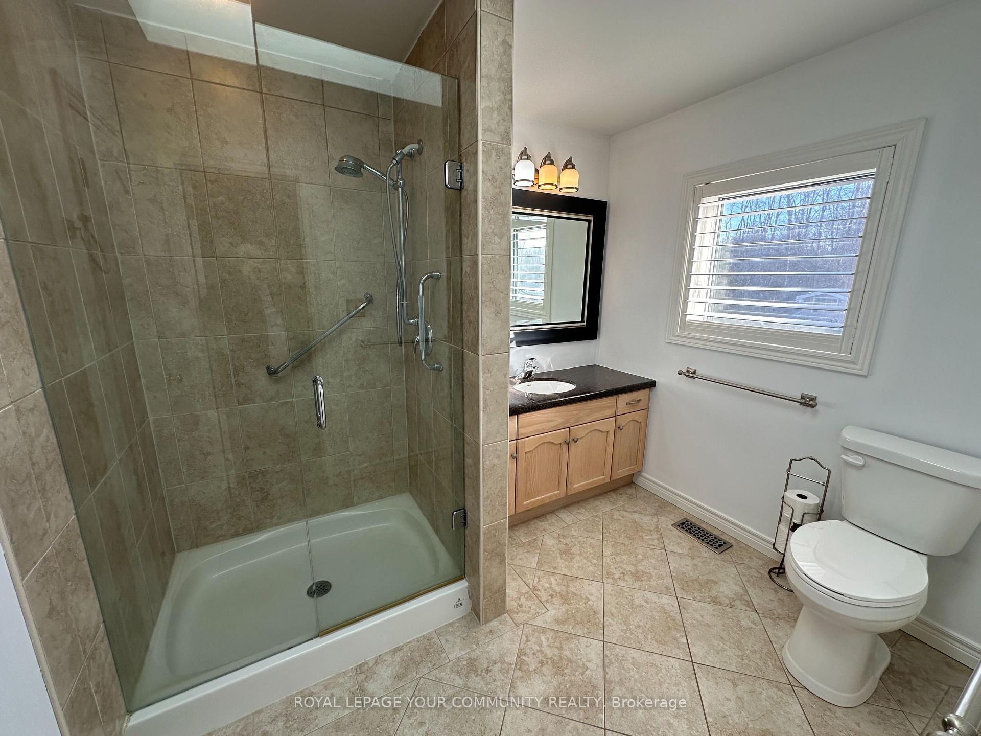 Photo 43 of 203 Lake Drive E, Georgina, Historic Lakeshore Communities — HOMEH