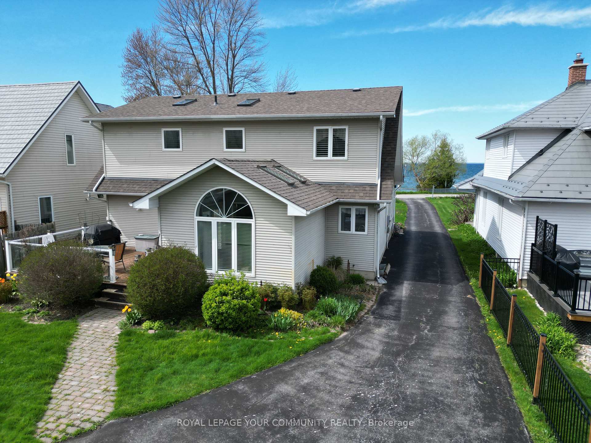 Photo 48 of 203 Lake Drive E, Georgina, Historic Lakeshore Communities — HOMEH