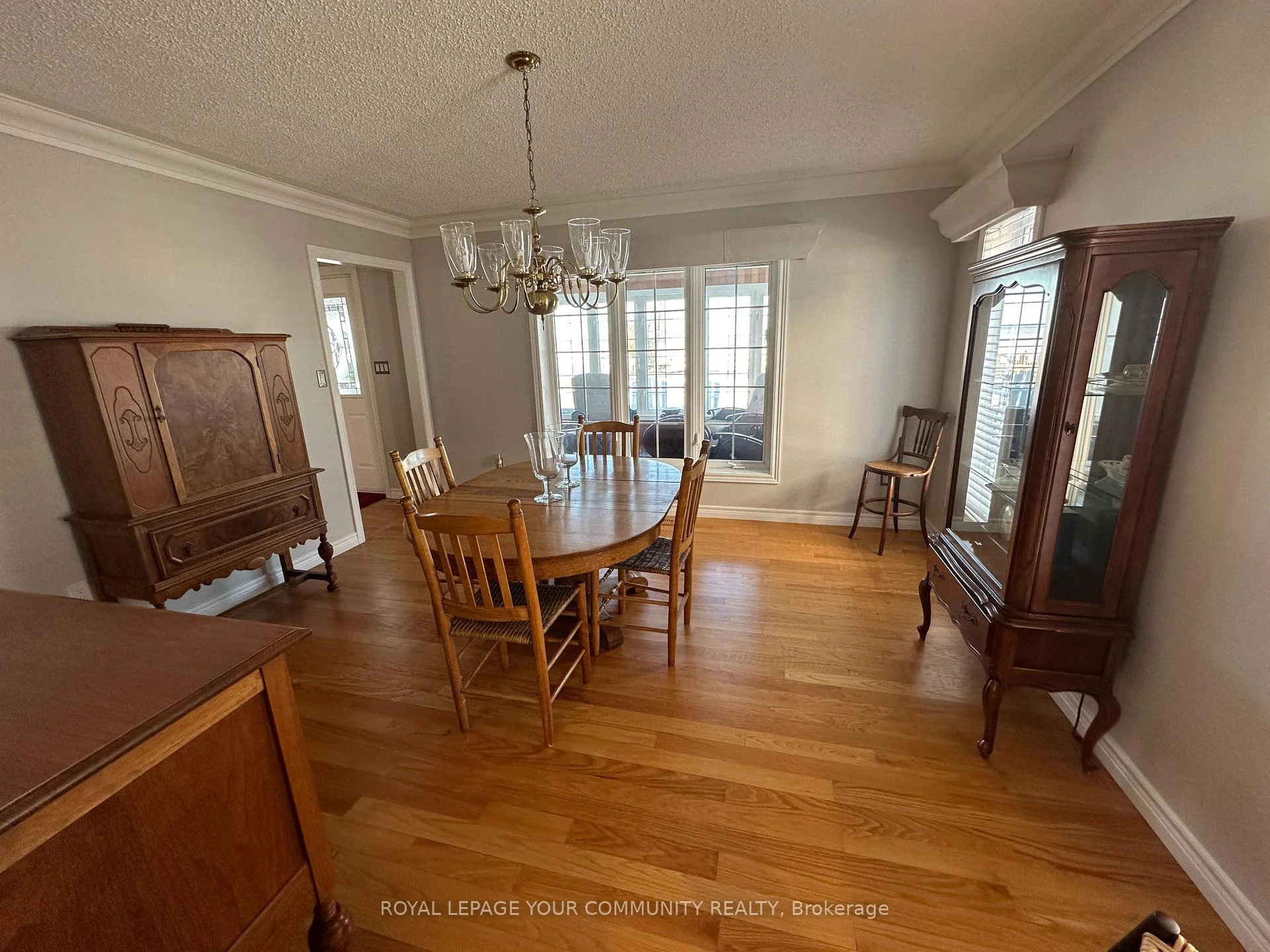 Photo 14 of 203 Lake Drive E, Georgina, Historic Lakeshore Communities — HOMEH