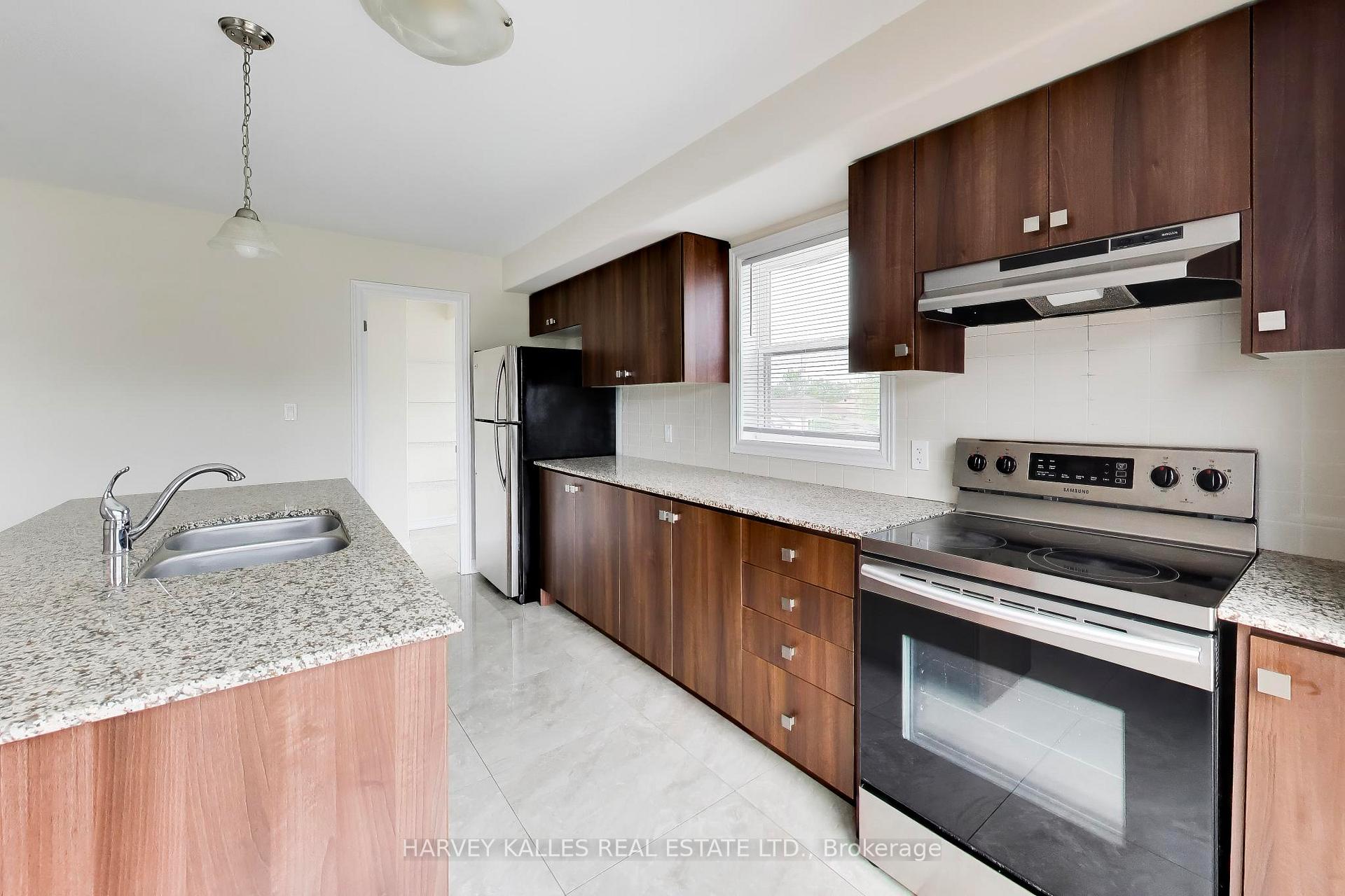 Photo 15 of Unit 38, 1 Leggott Avenue, Barrie, Painswick North — HOMEH