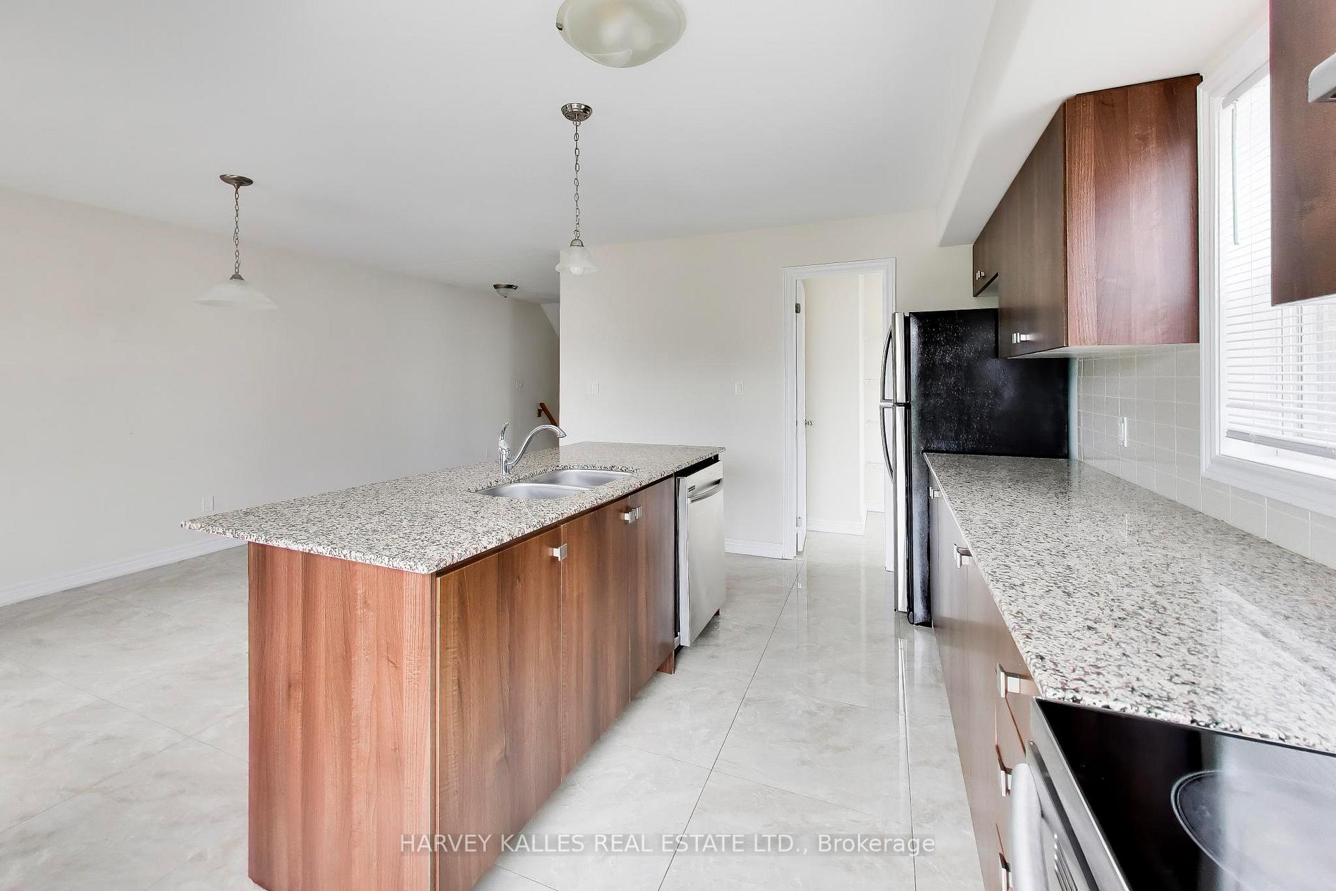 Photo 16 of Unit 38, 1 Leggott Avenue, Barrie, Painswick North — HOMEH
