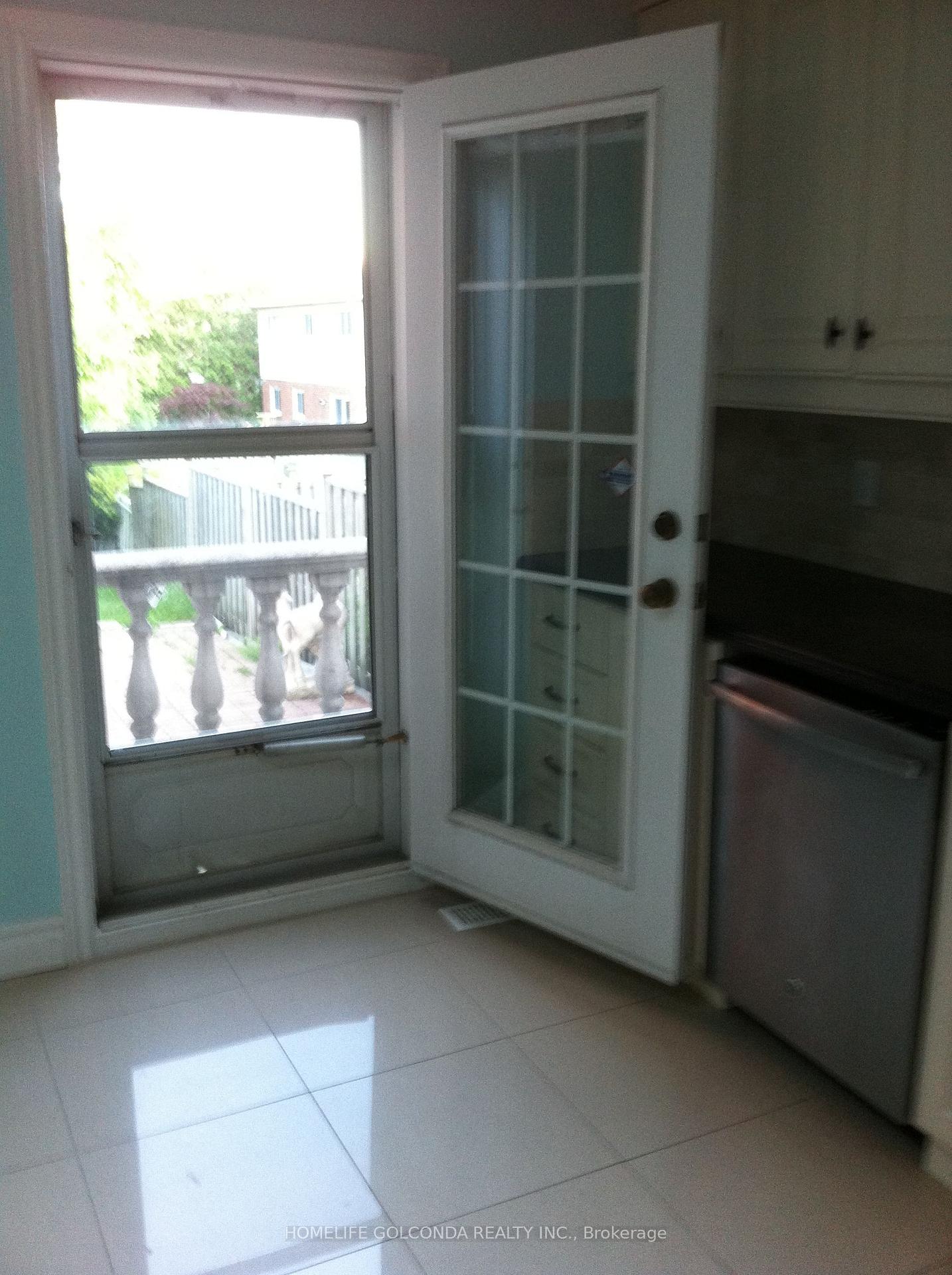 Photo 8 of Unit 1, 853 Huntingwood Drive, Scarborough, Tam O'Shanter-Sullivan — HOMEH