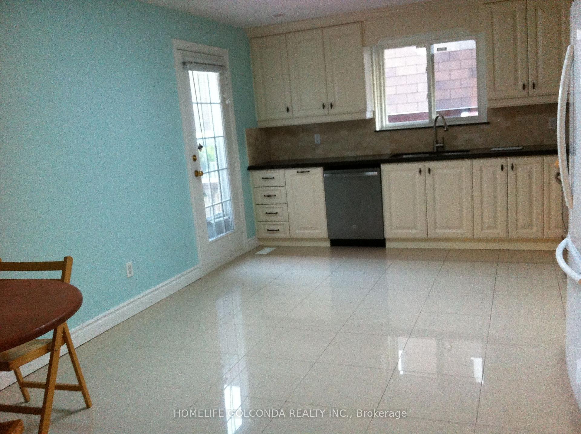 Photo 11 of Unit 1, 853 Huntingwood Drive, Scarborough, Tam O'Shanter-Sullivan — HOMEH