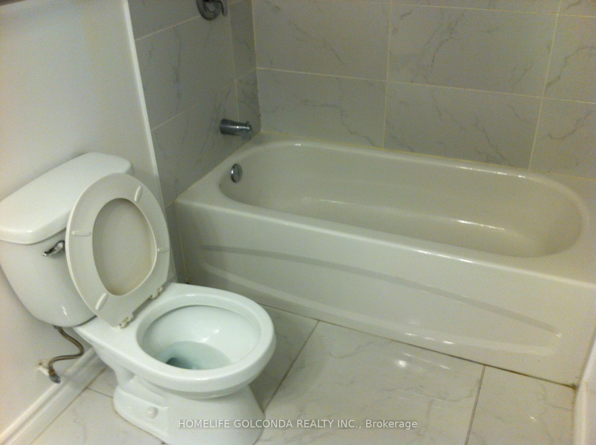 Photo 18 of Unit 1, 853 Huntingwood Drive, Scarborough, Tam O'Shanter-Sullivan — HOMEH