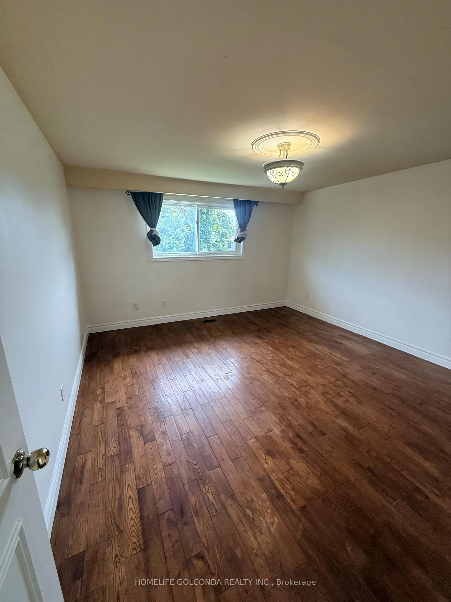 Photo 34 of Unit 1, 853 Huntingwood Drive, Scarborough, Tam O'Shanter-Sullivan — HOMEH