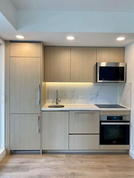 Photo 6 of Unit 612, 38 Widmer Street, Toronto, Waterfront Communities — HOMEH