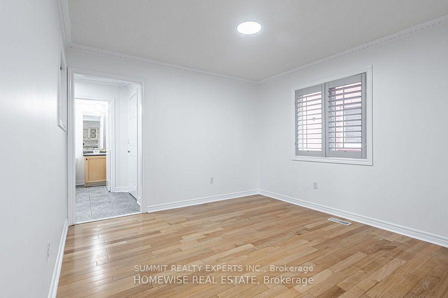 Photo 13 of 130 Tumbleweed Trail, Brampton, Fletcher's Creek South — HOMEH