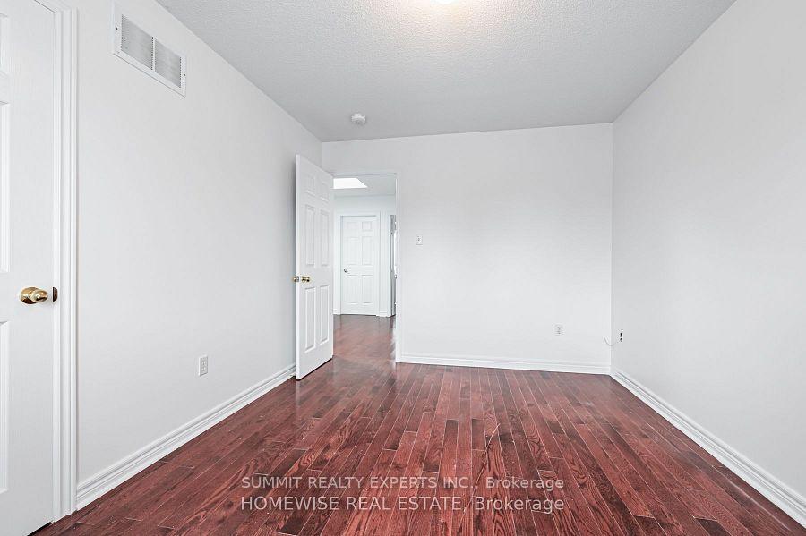 Photo 31 of 130 Tumbleweed Trail, Brampton, Fletcher's Creek South — HOMEH