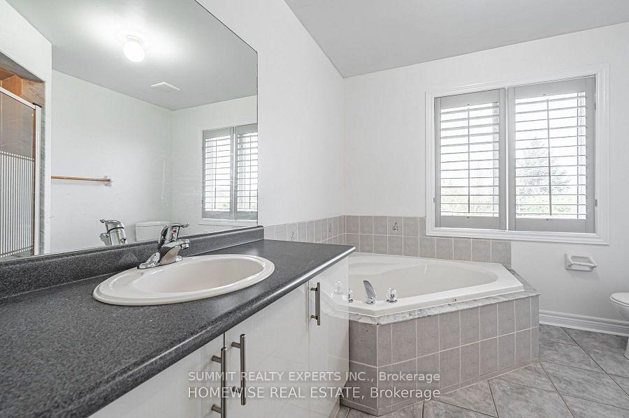 Photo 37 of 130 Tumbleweed Trail, Brampton, Fletcher's Creek South — HOMEH