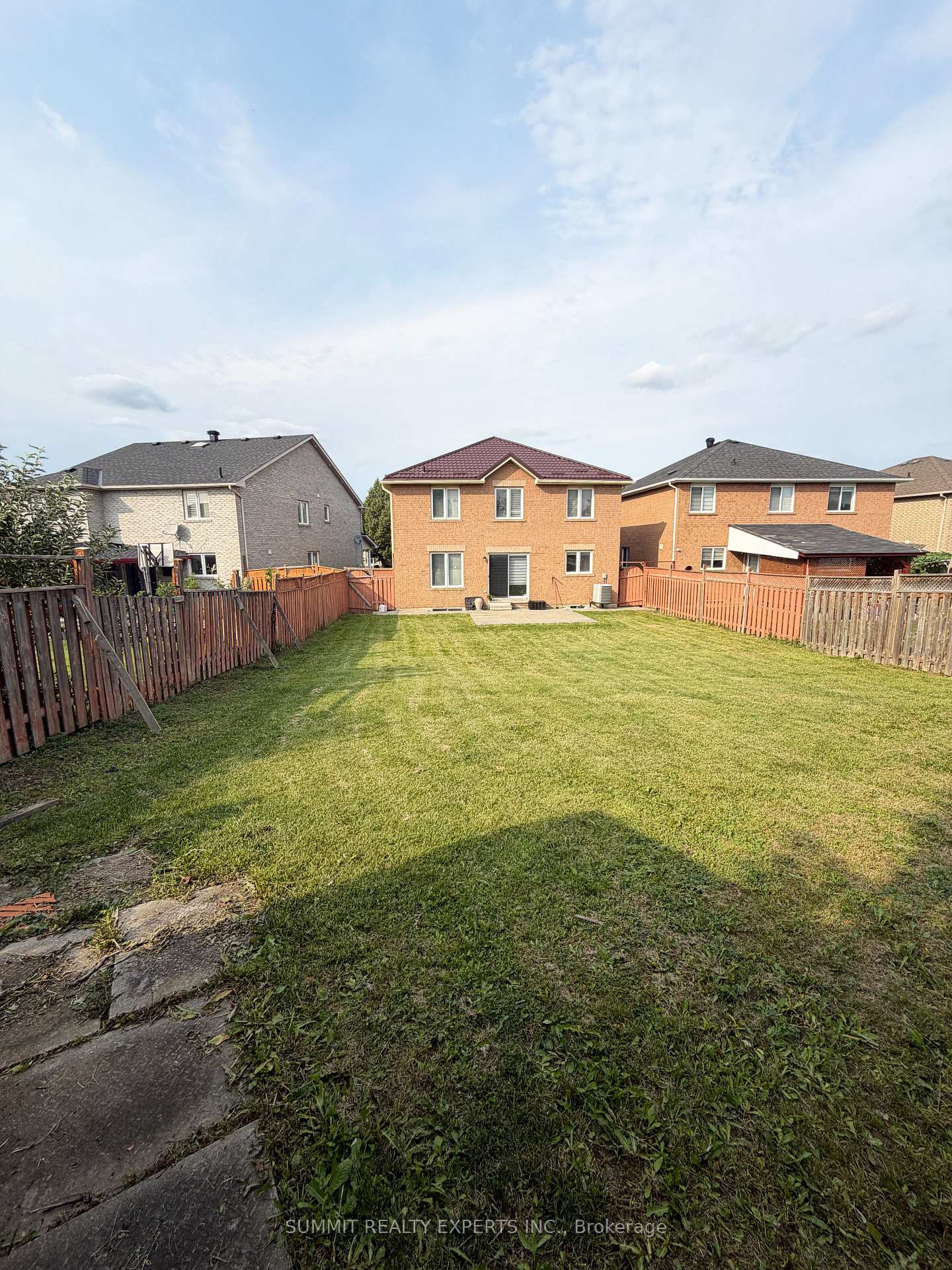Photo 22 of 130 Tumbleweed Trail, Brampton, Fletcher's Creek South — HOMEH
