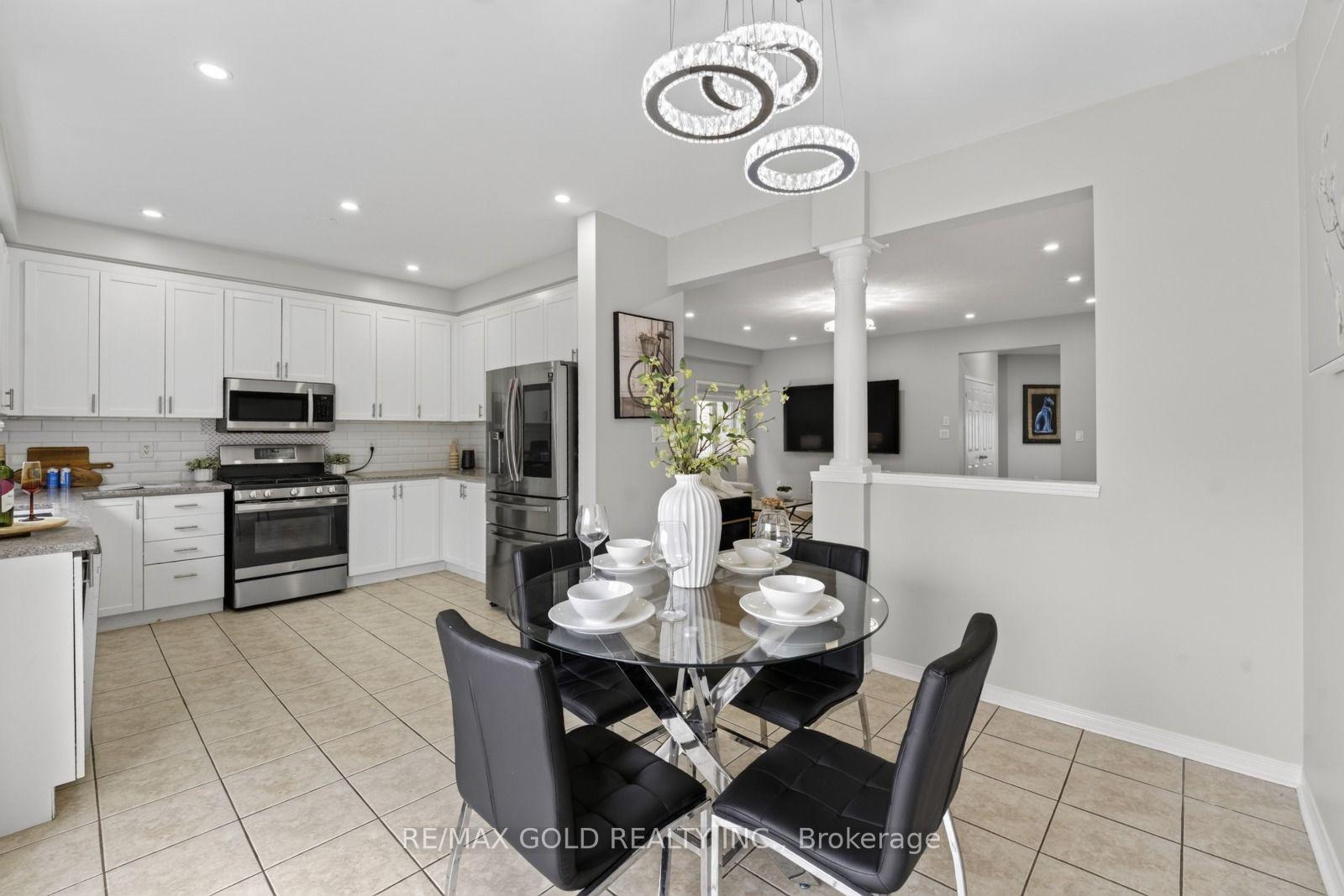 Photo 11 of 106 Meadowlark Drive, Halton Hills, Georgetown — HOMEH