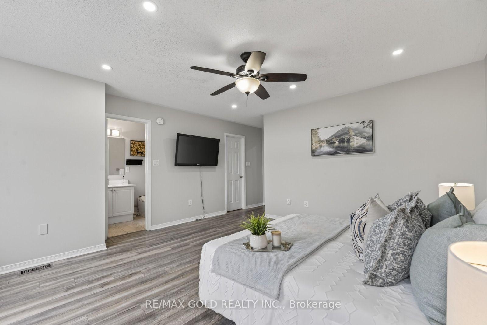 Photo 14 of 106 Meadowlark Drive, Halton Hills, Georgetown — HOMEH