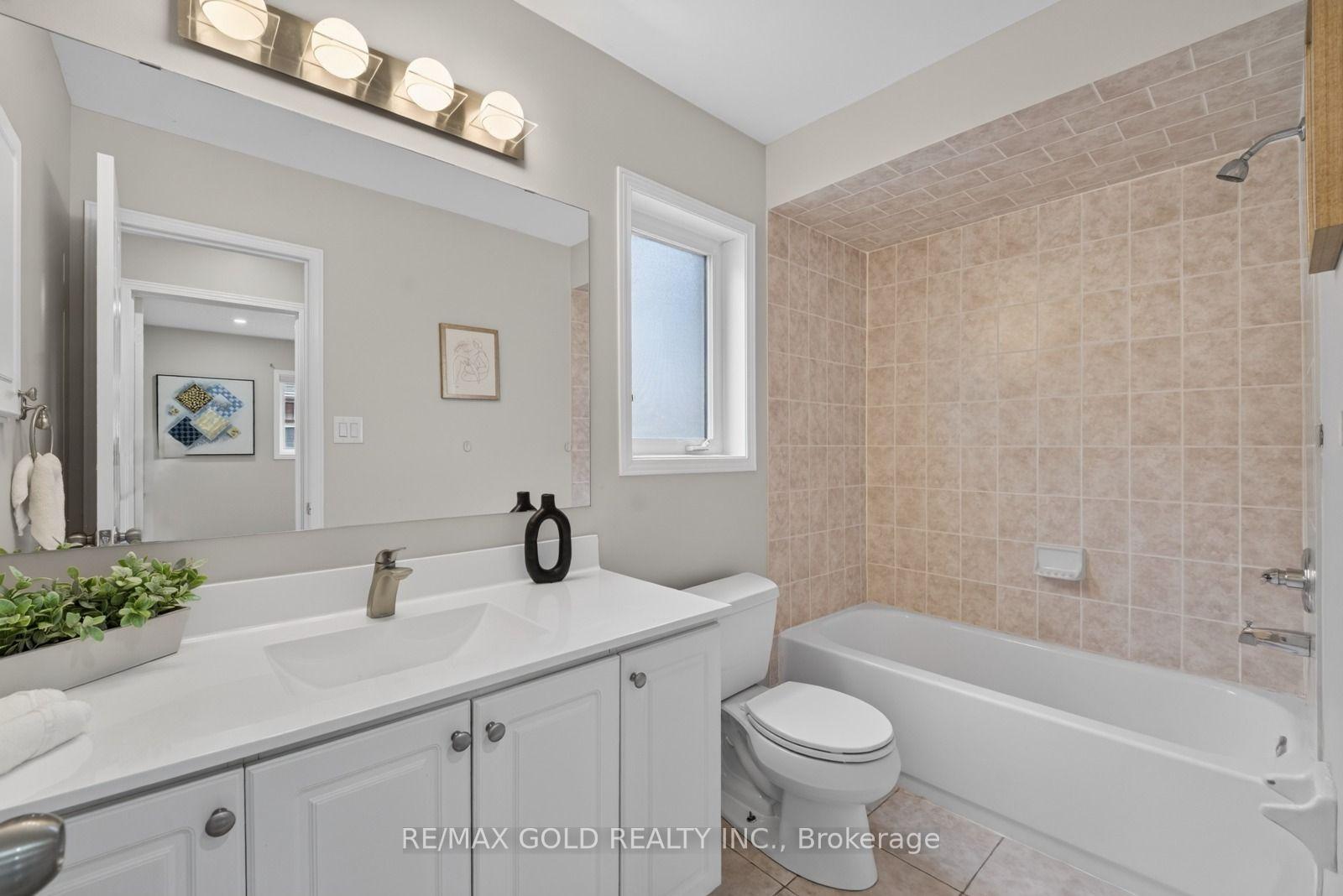 Photo 15 of 106 Meadowlark Drive, Halton Hills, Georgetown — HOMEH
